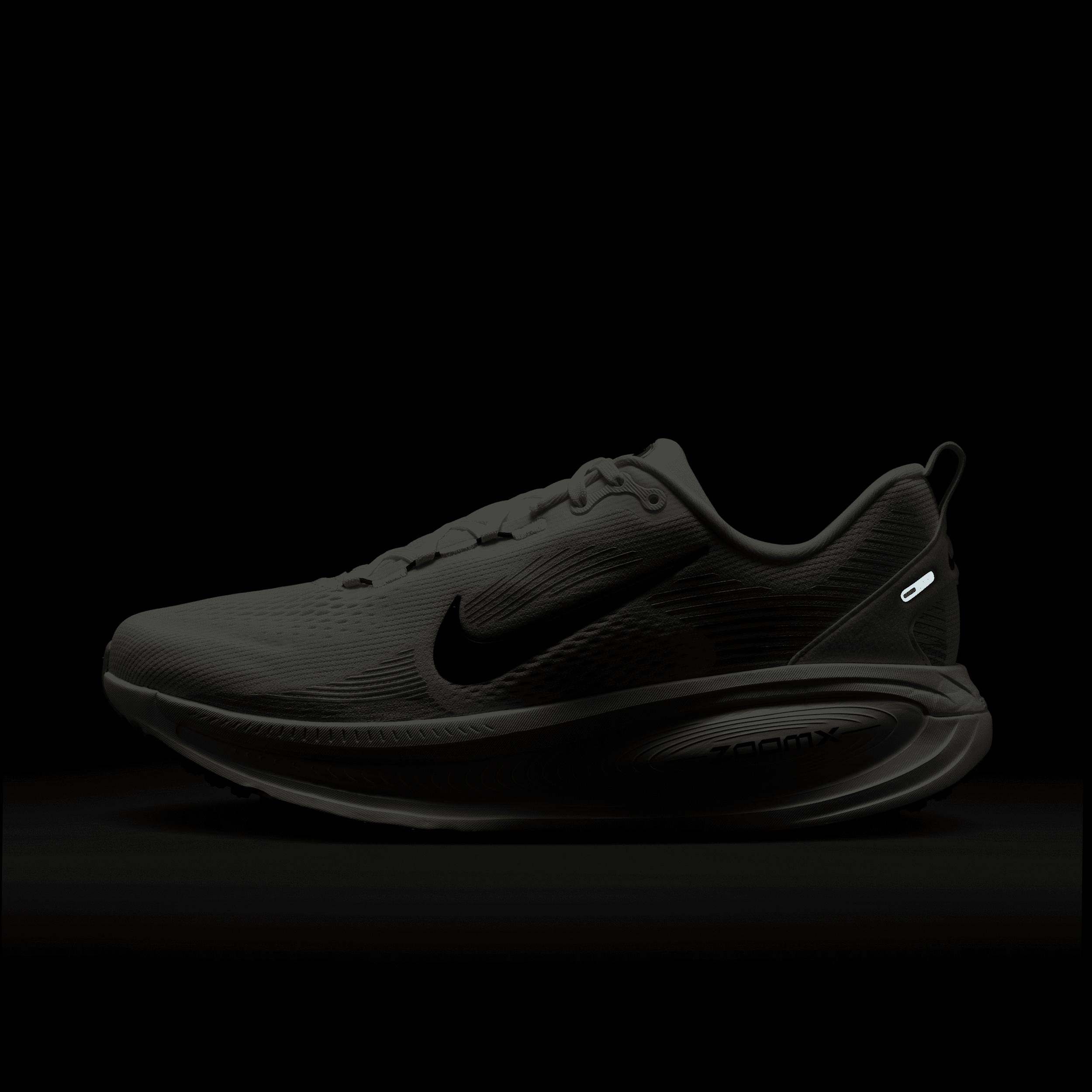 Nike Mens Vomero 18 Road Running Shoes | HM6803-101 Product Image