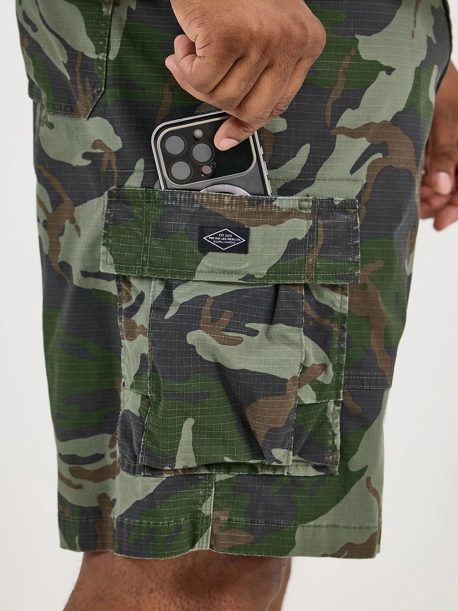 Men's Extreme Motion Carolina Ripstop Cargo Short (Big & Tall) | Men's Shorts | Lee® Product Image