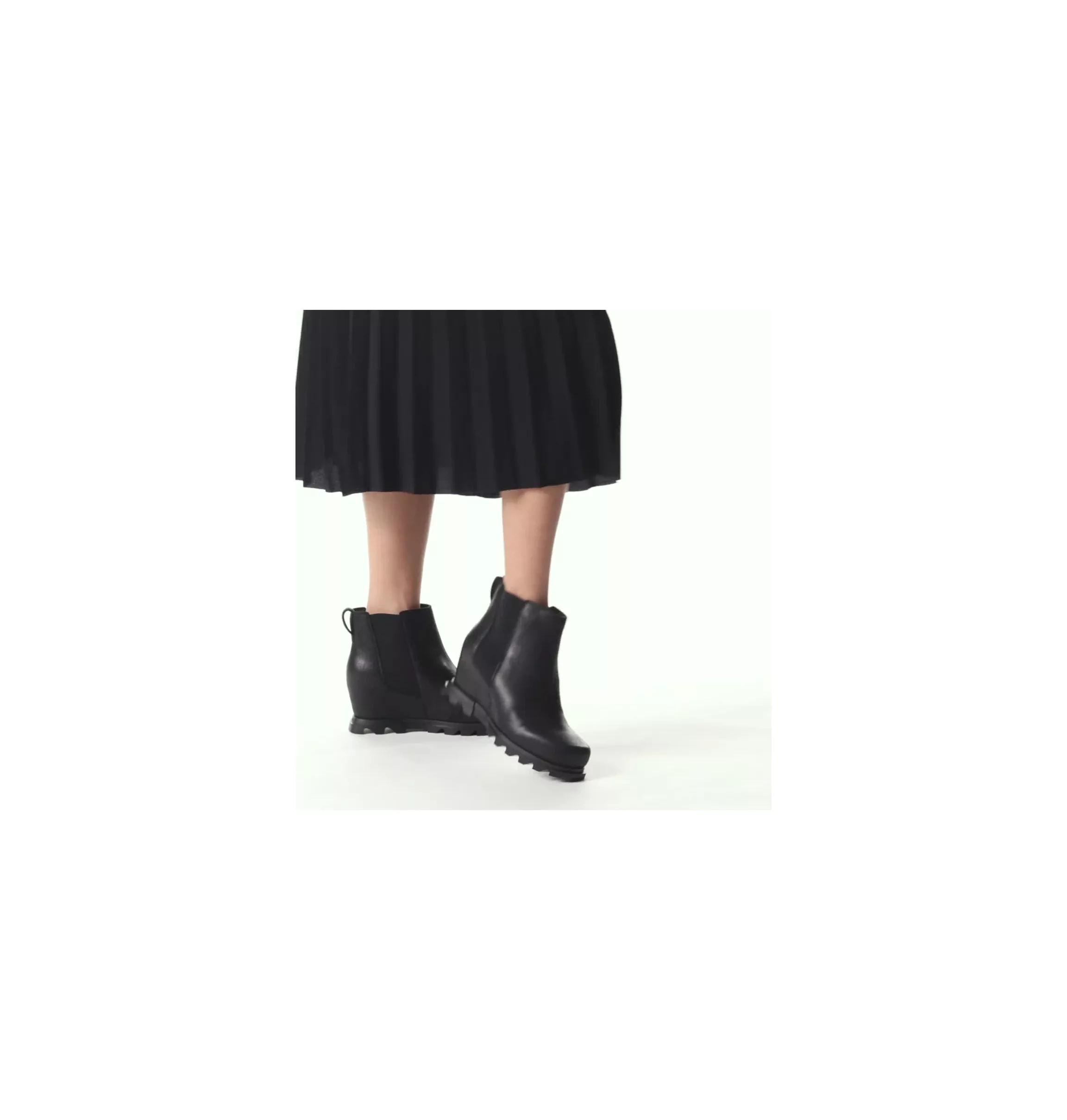 Women's Joan Of Arctic™ Wedge III Chelsea Bootie Product Image