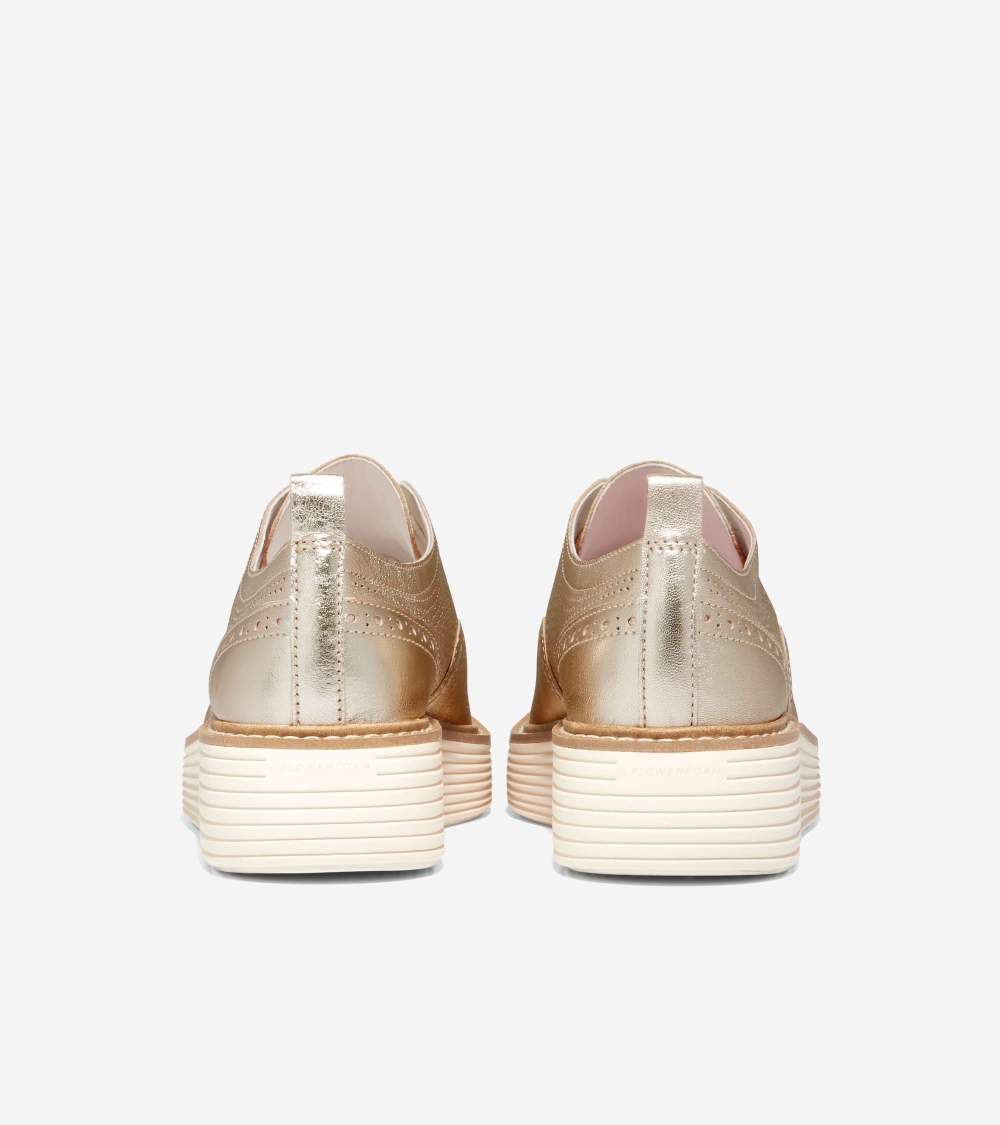 Essential Pouch Product Image