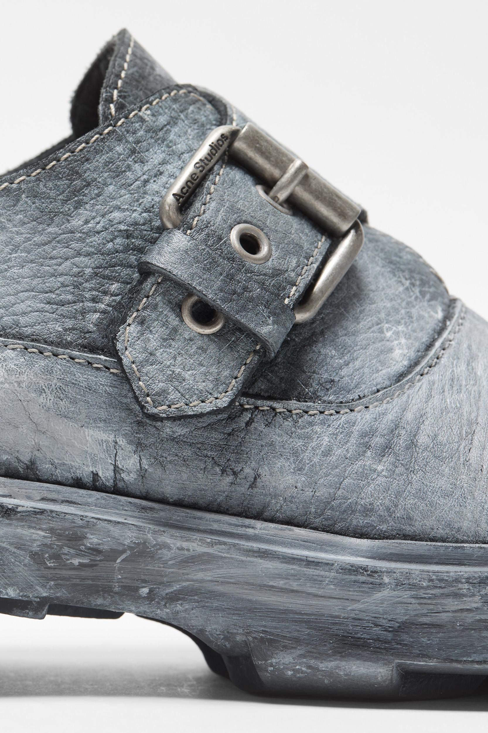 Buckle leather shoes Product Image