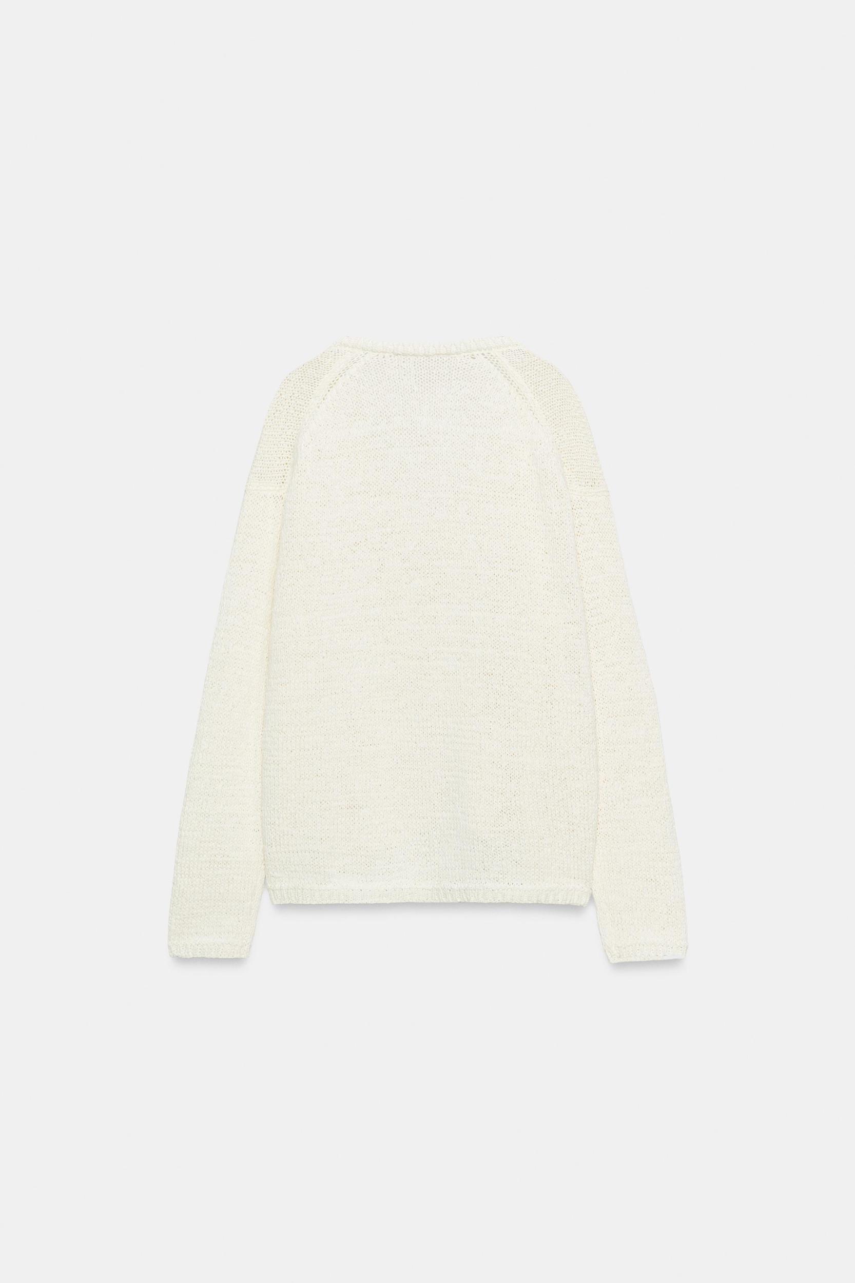 V-NECK KNIT JUMPER Product Image