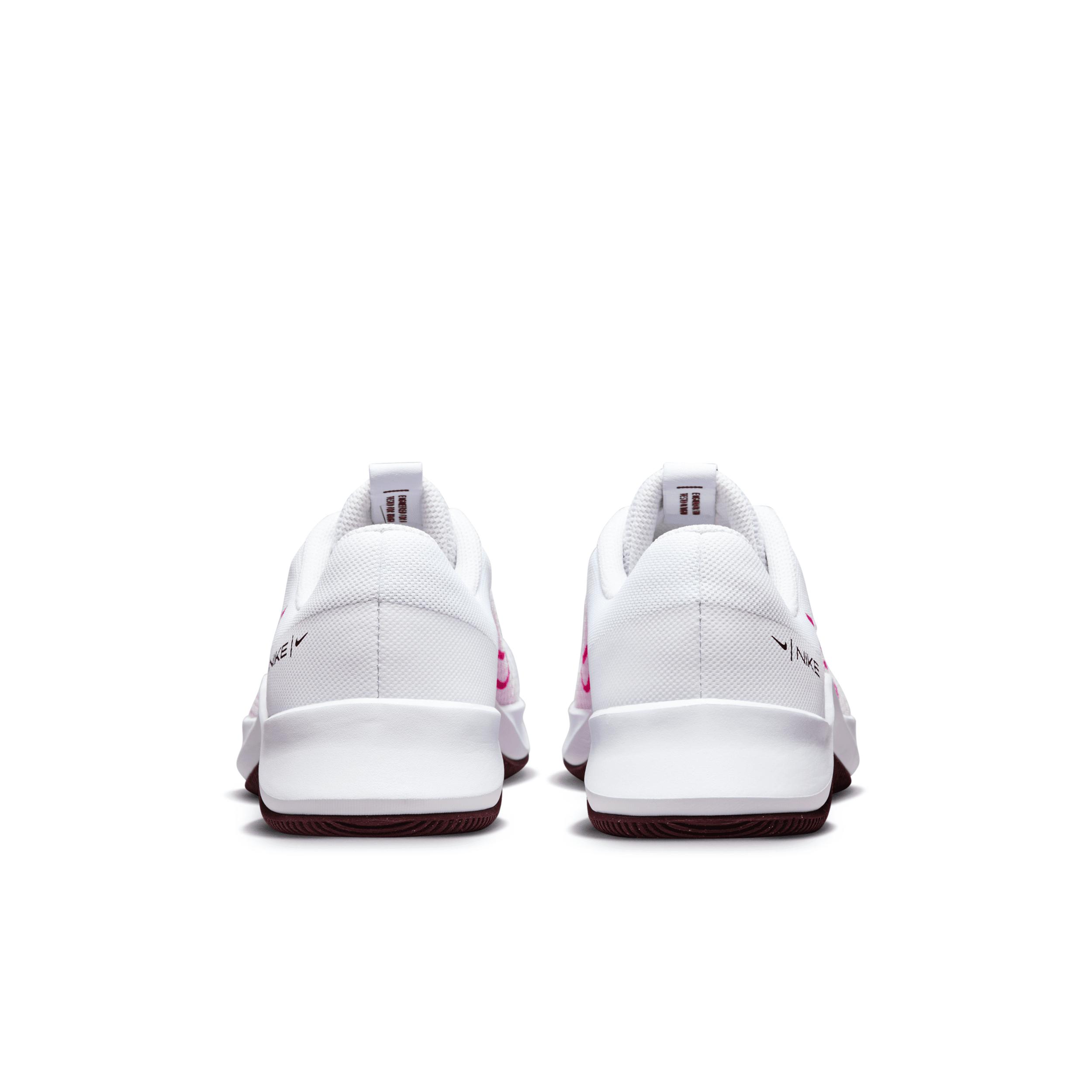 Nike Womens MC Trainer 2 Womens Workout Shoes | DM0824-105 Product Image