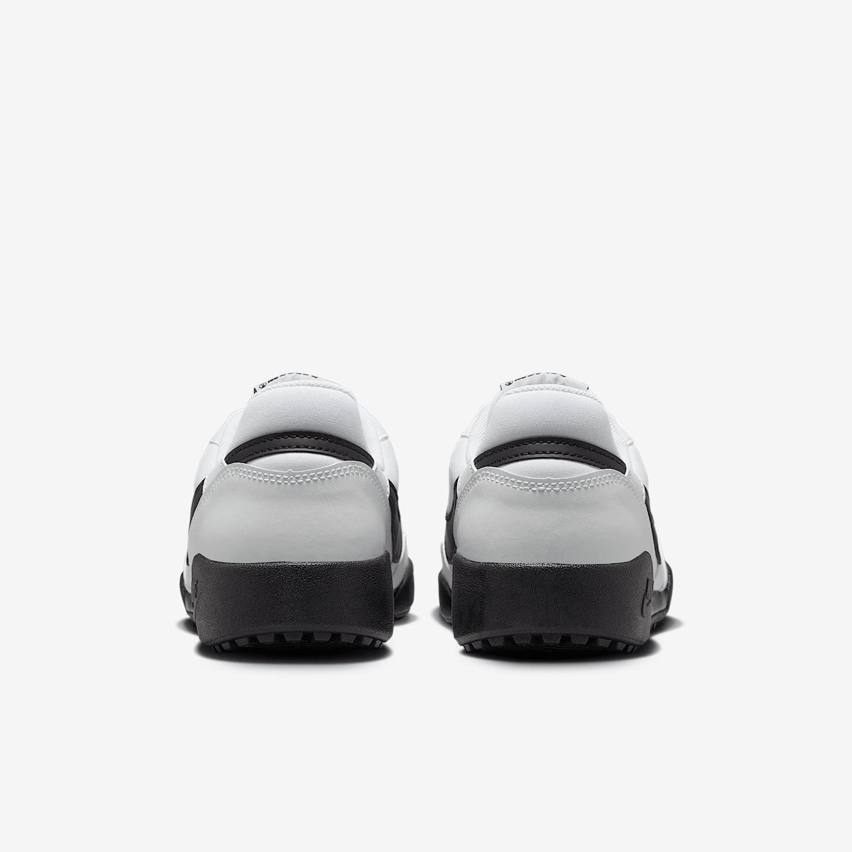 Nike Womens Terra Manta Shoes | HQ1940-100 Product Image