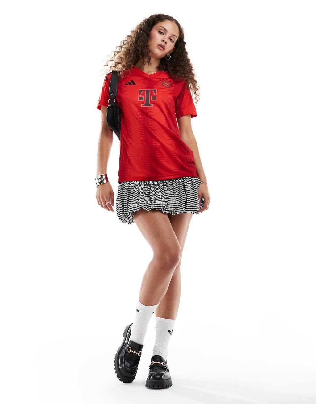 adidas FC Bayern Munich 24/25 home jersey in red Product Image