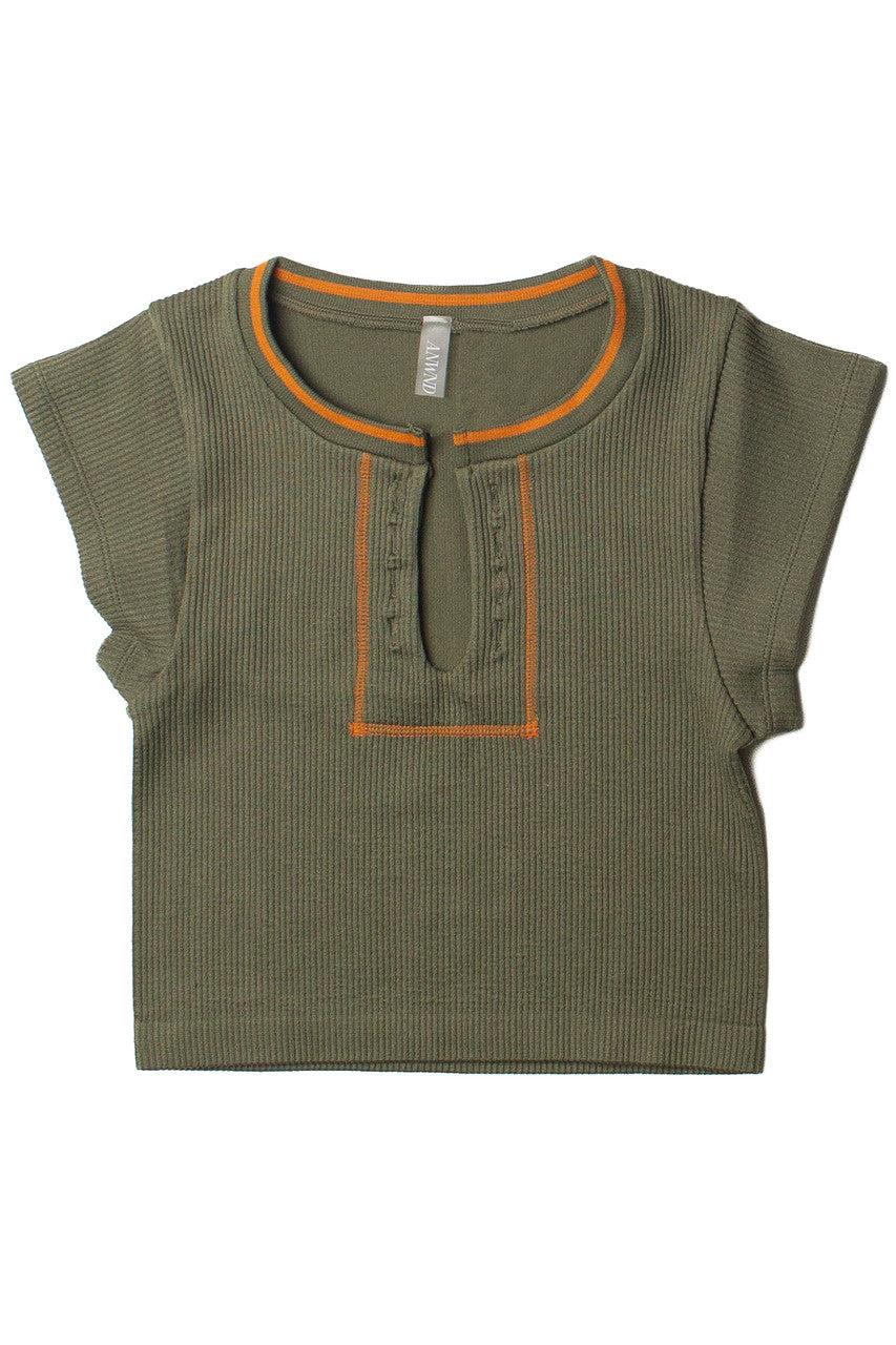 Sporty Notch Neck Seamless Tee Product Image