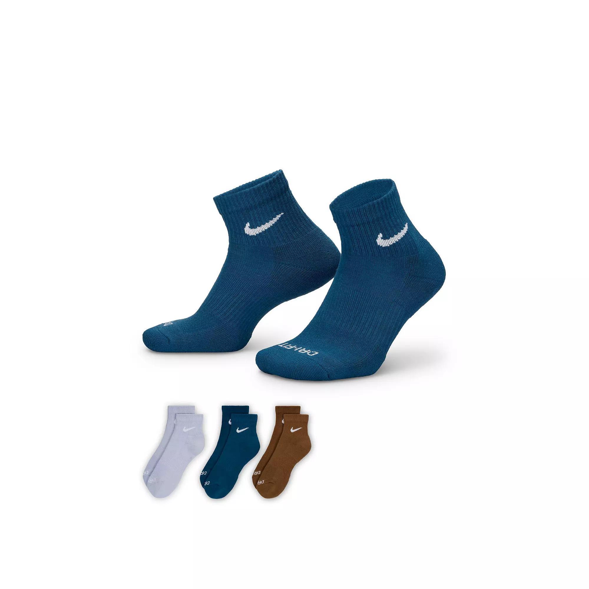 Women's Nike Everyday Plus 3-Pair Cushioned Training Ankle Socks,  Product Image