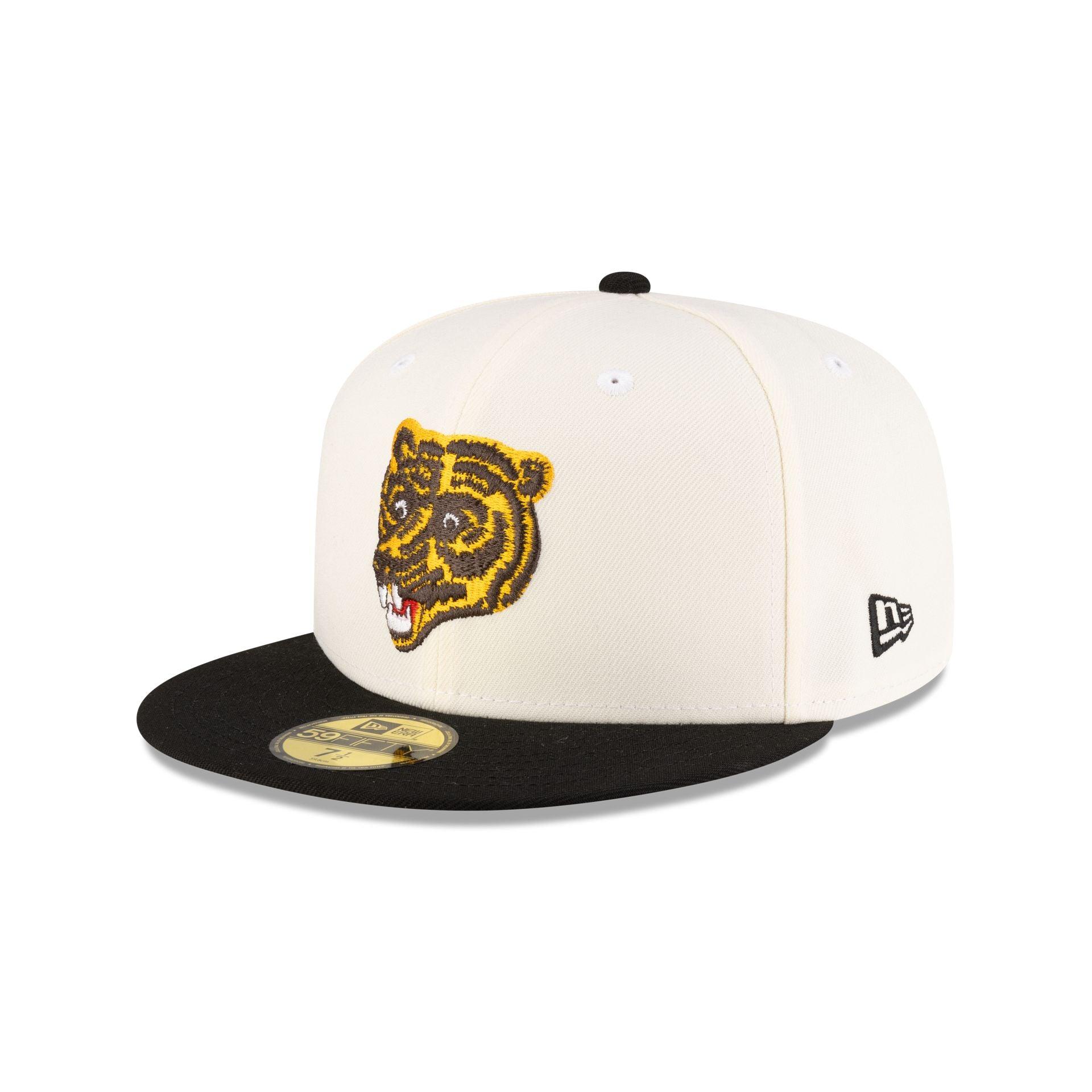 Boston Bruins Historic Bear 59FIFTY Fitted Hat Male Product Image
