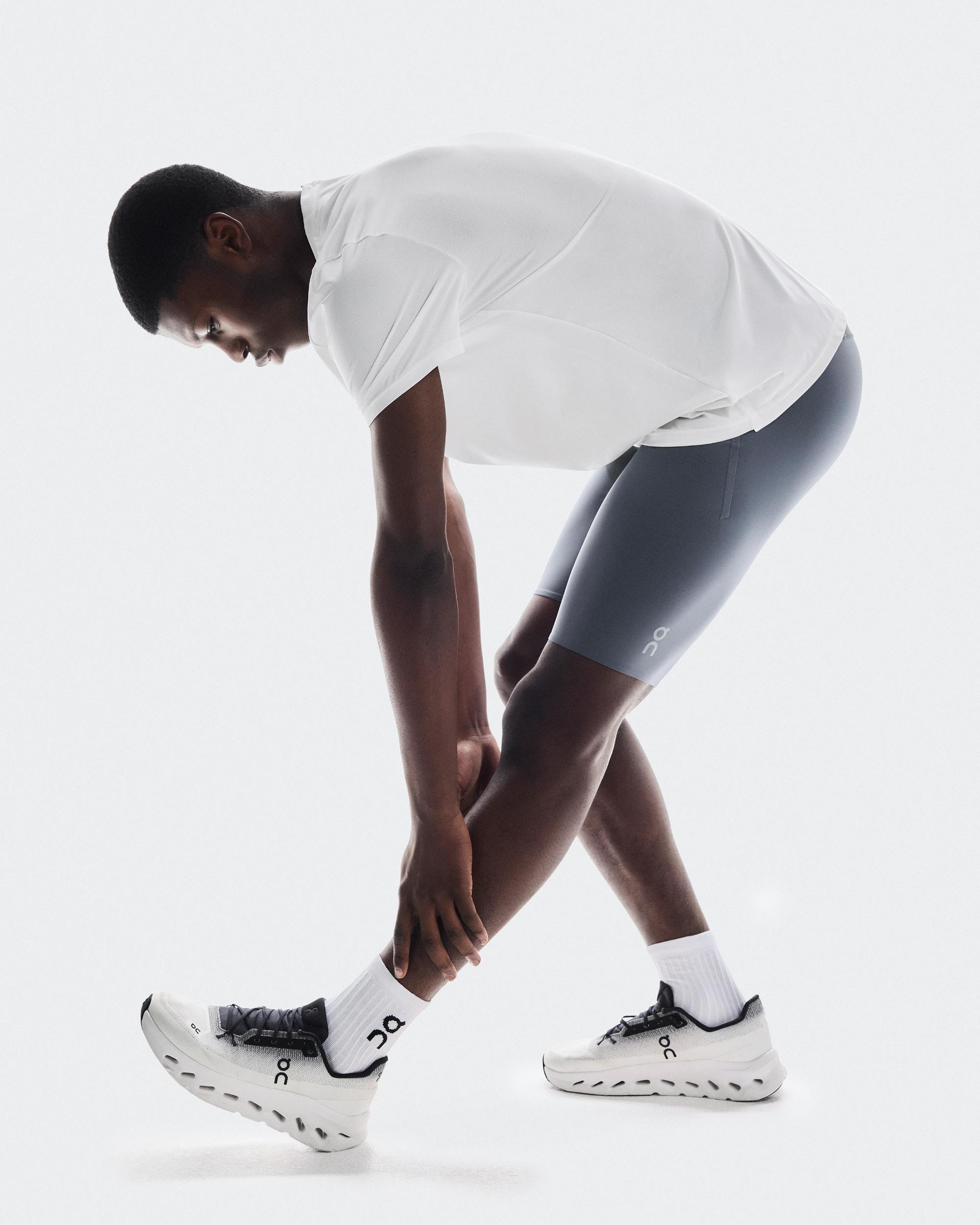 Train Tights 1/2: Sculpting Scuba-like Material Product Image