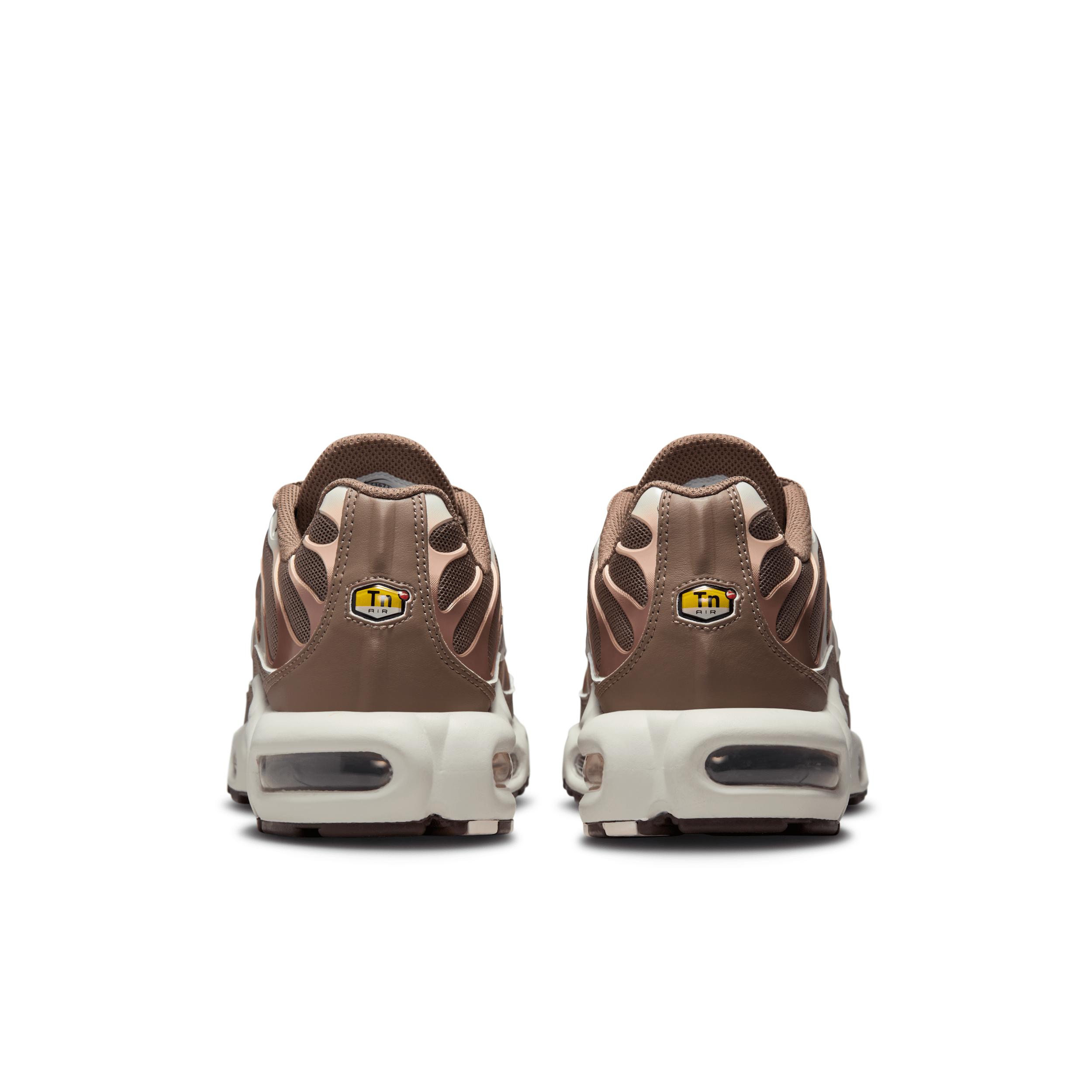 Nike Women's Air Max Plus Shoes Product Image