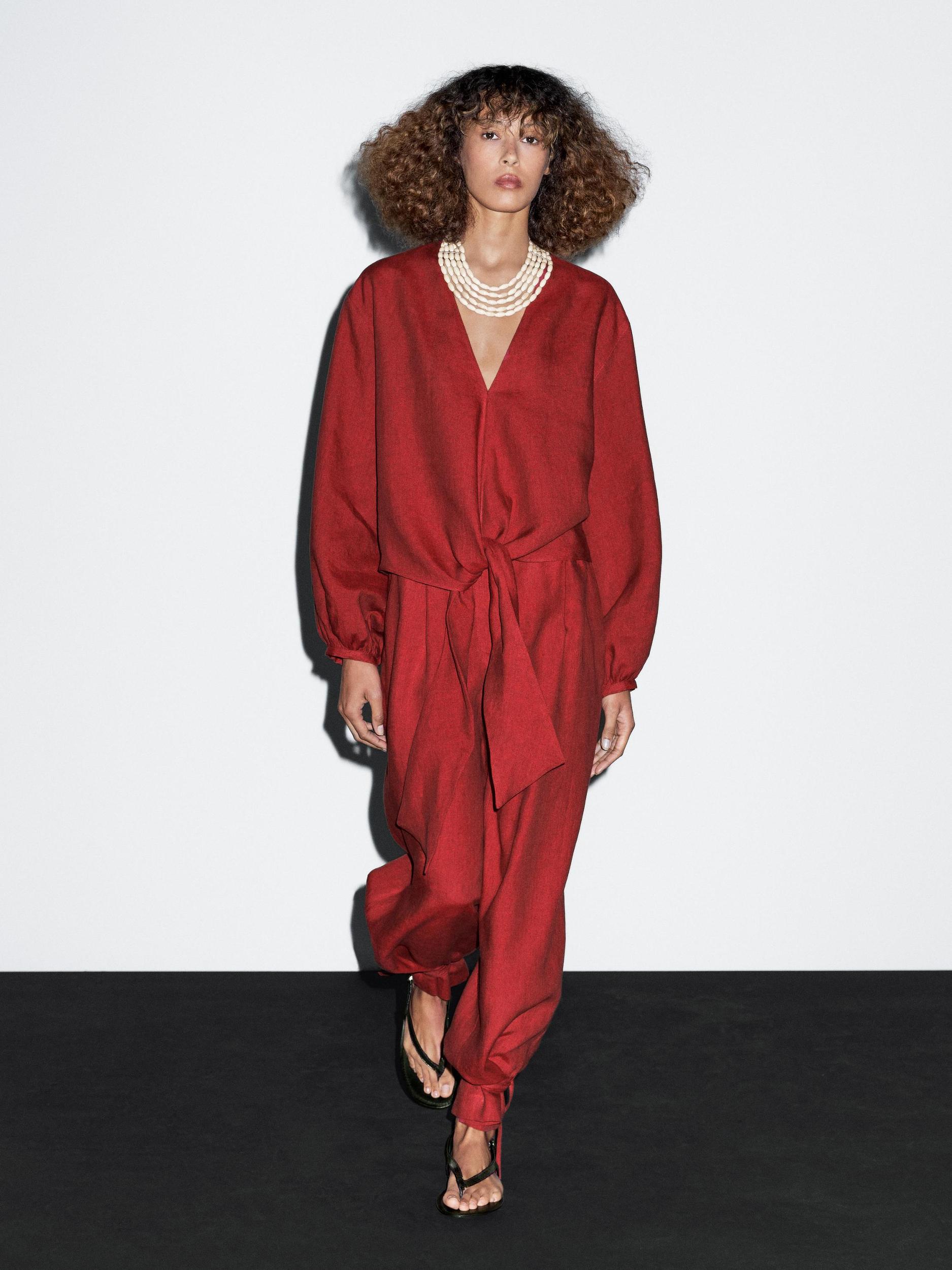 100% linen blouse with tie detail Product Image