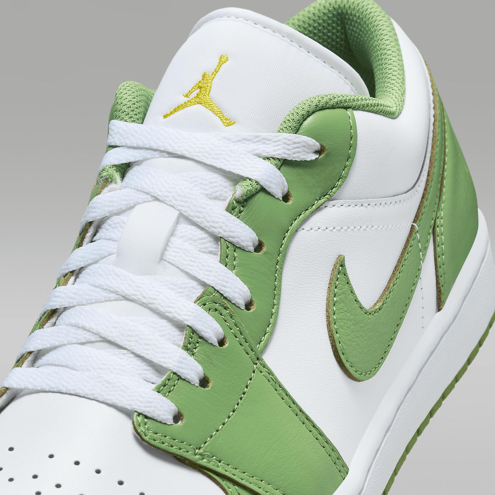 Air Jordan 1 Low SE Men's Shoes Product Image
