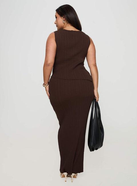 Basile Set Chocolate Curve Product Image