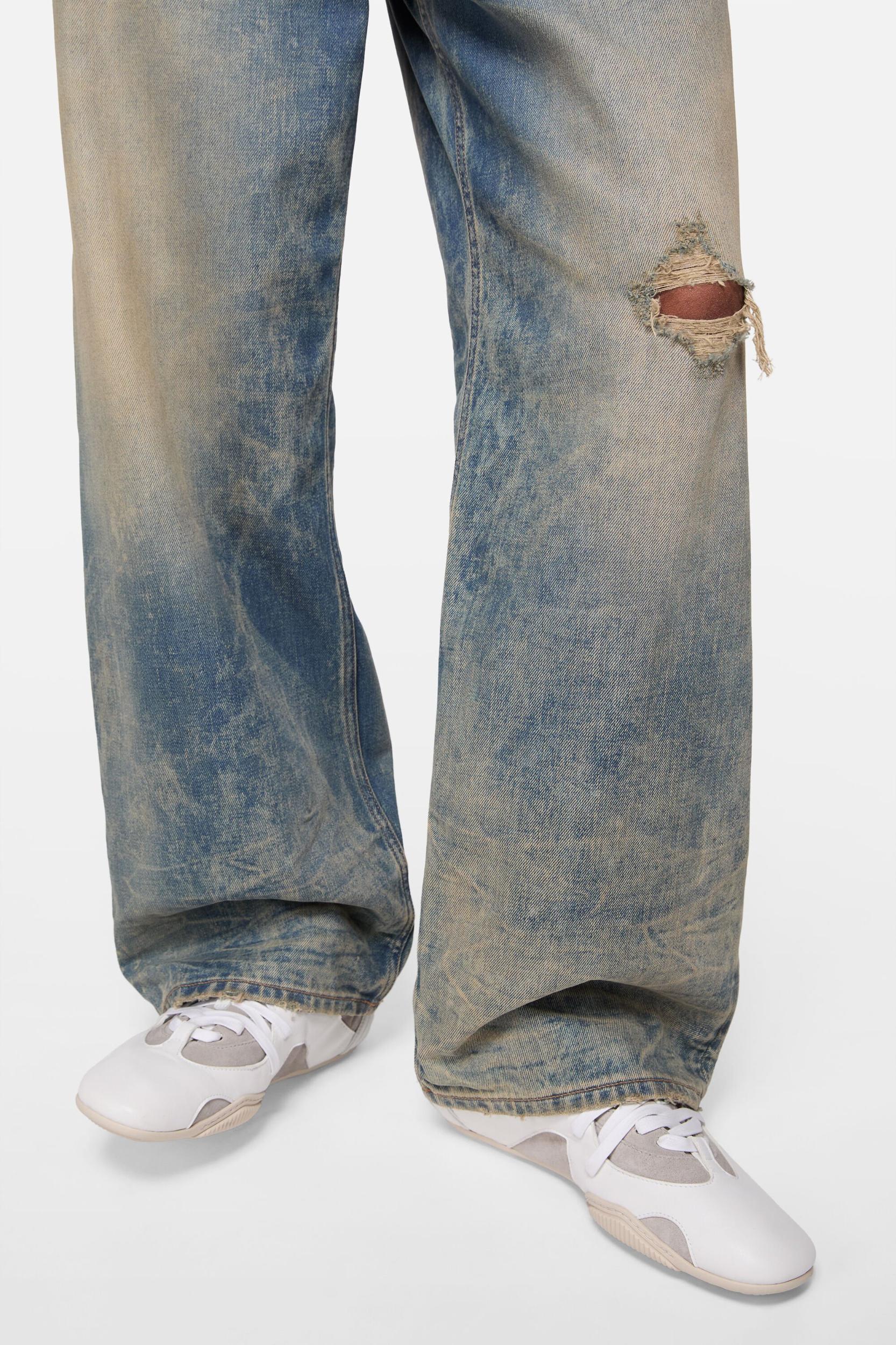 Loose fit jeans - 1981 Product Image