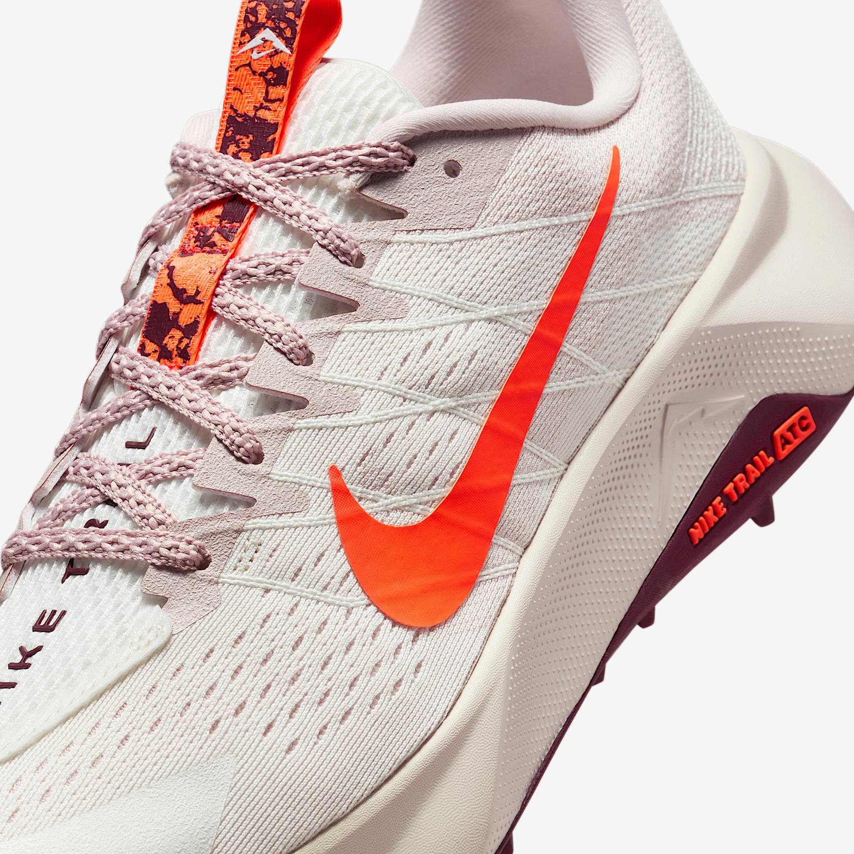 Nike Womens Wildhorse 10 Trail Running Shoes | FV2337-102 Product Image