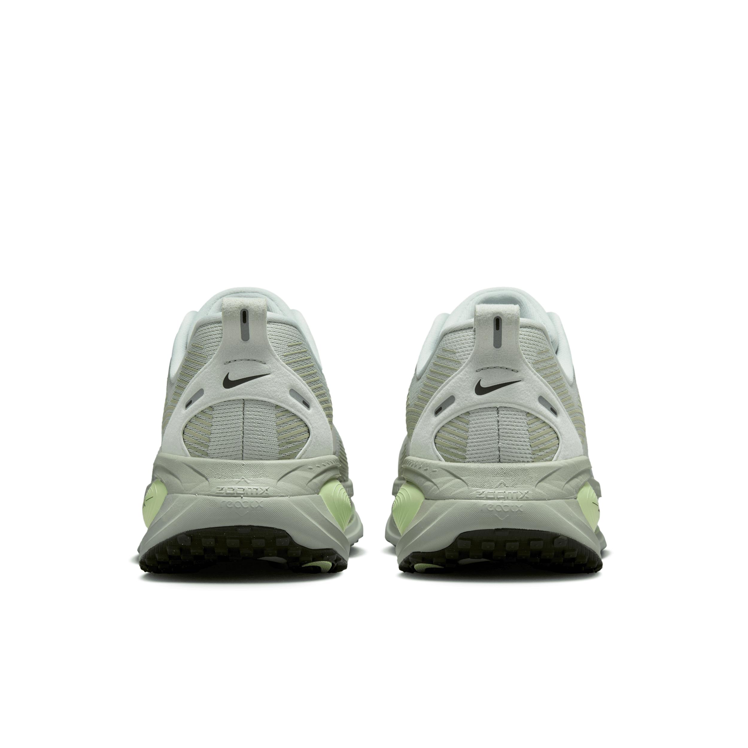 Nike Men's Vomero 18 Road Running Shoes Product Image