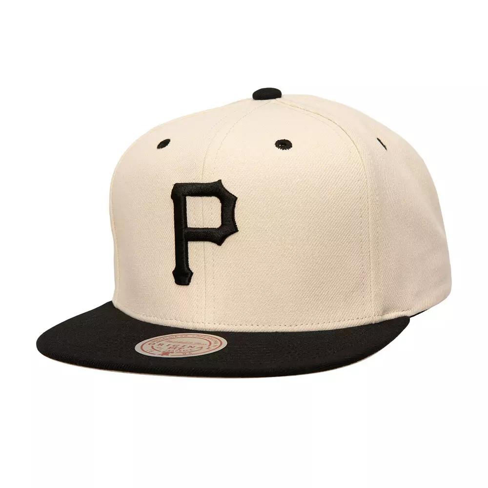Men's Mitchell & Ness Cream Pittsburgh Pirates Snapback Hat, Beige Product Image