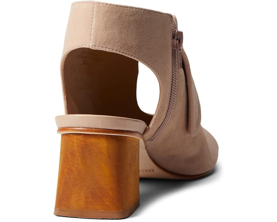 Women's Bernardo Lizzie Product Image