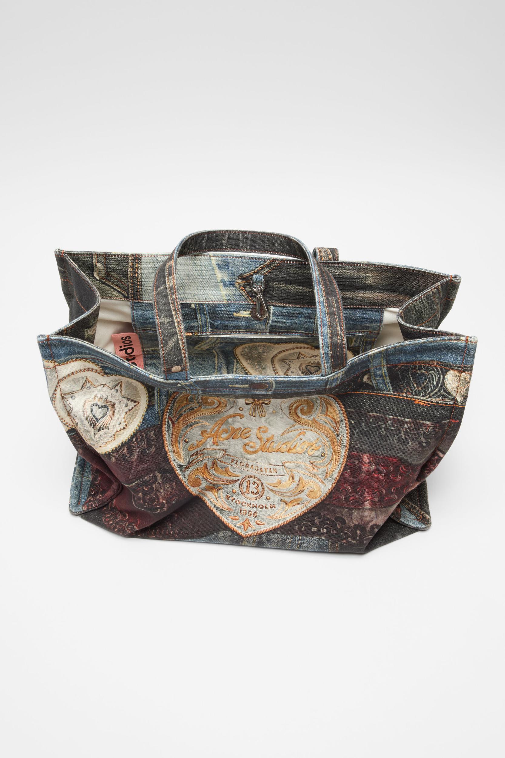 Logo Shoulder Tote Bag Product Image