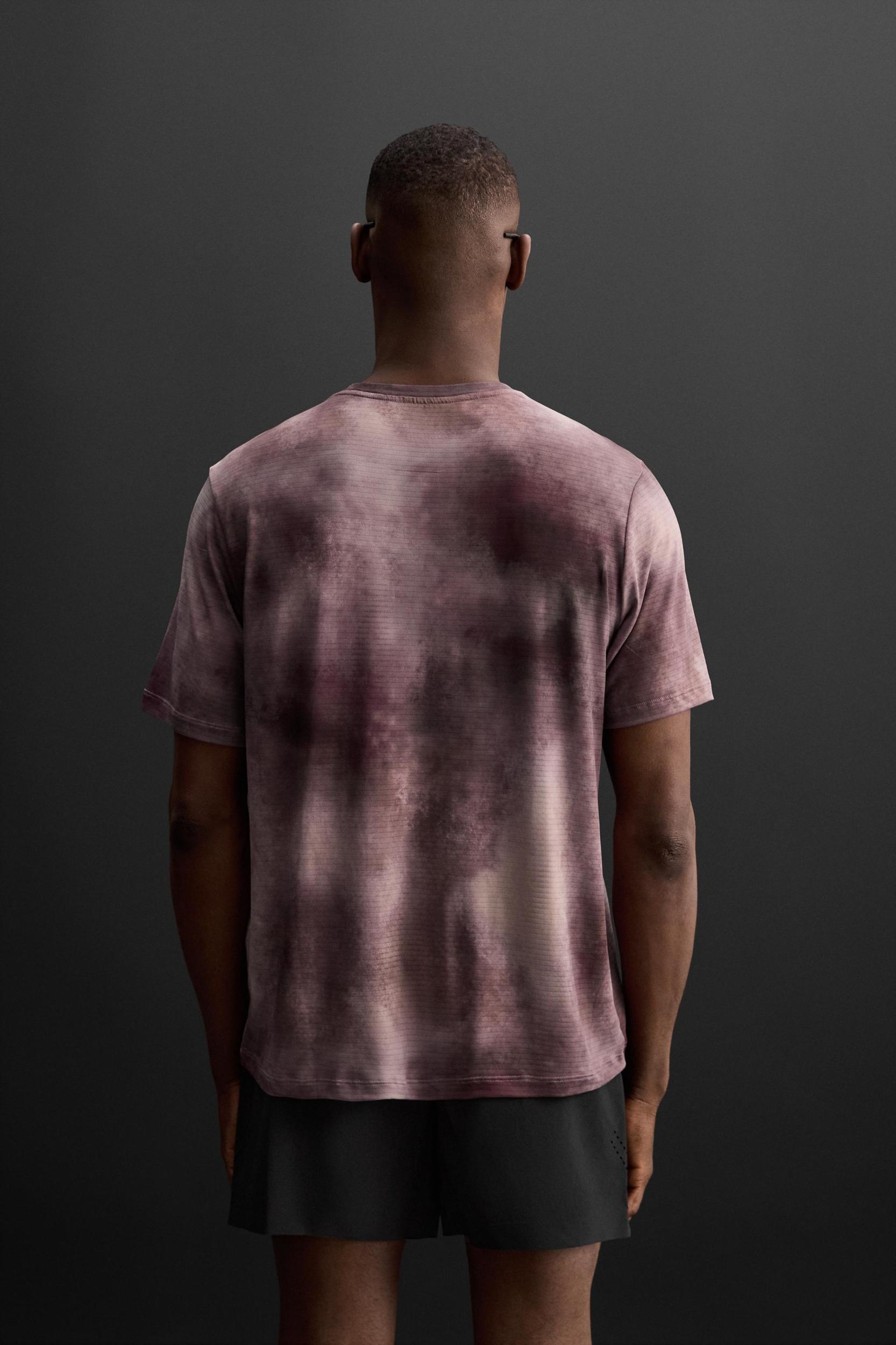 TIE-DYE PRINT PERFORATED T-SHIRT Product Image