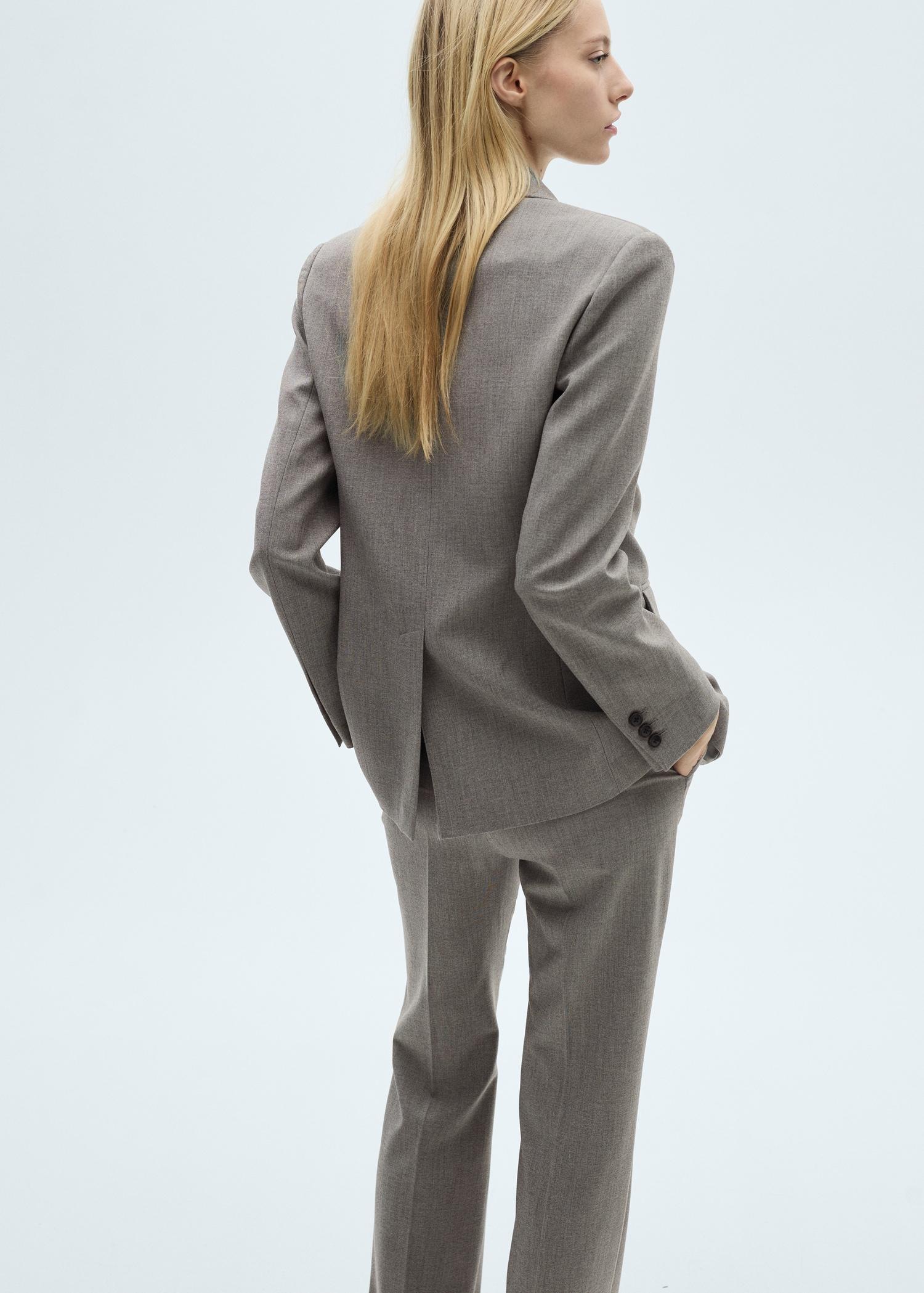 Straight blazer with flap pockets - Women | MANGO USA Product Image