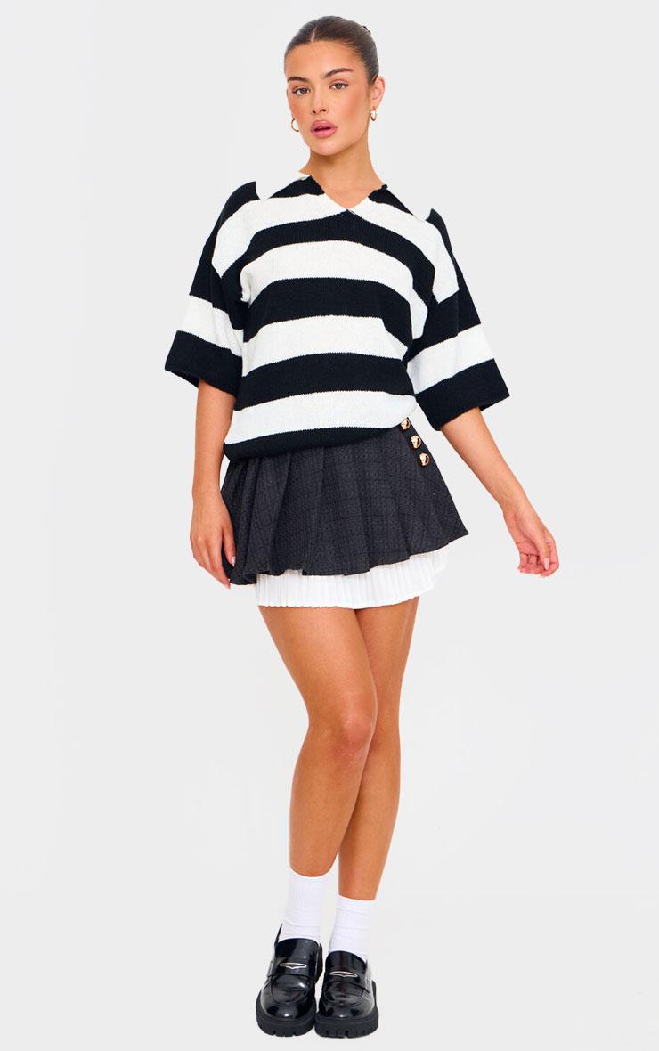 Black Pleated Textured Boucle Mini Skirt Product Image