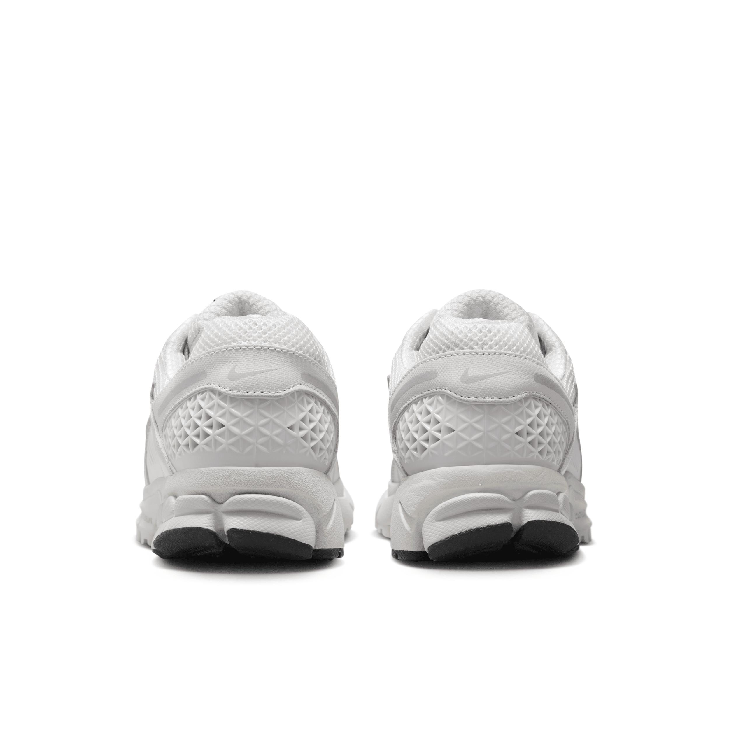 Nike Womens Zoom Vomero 5 Shoes | FQ7079-100 Product Image
