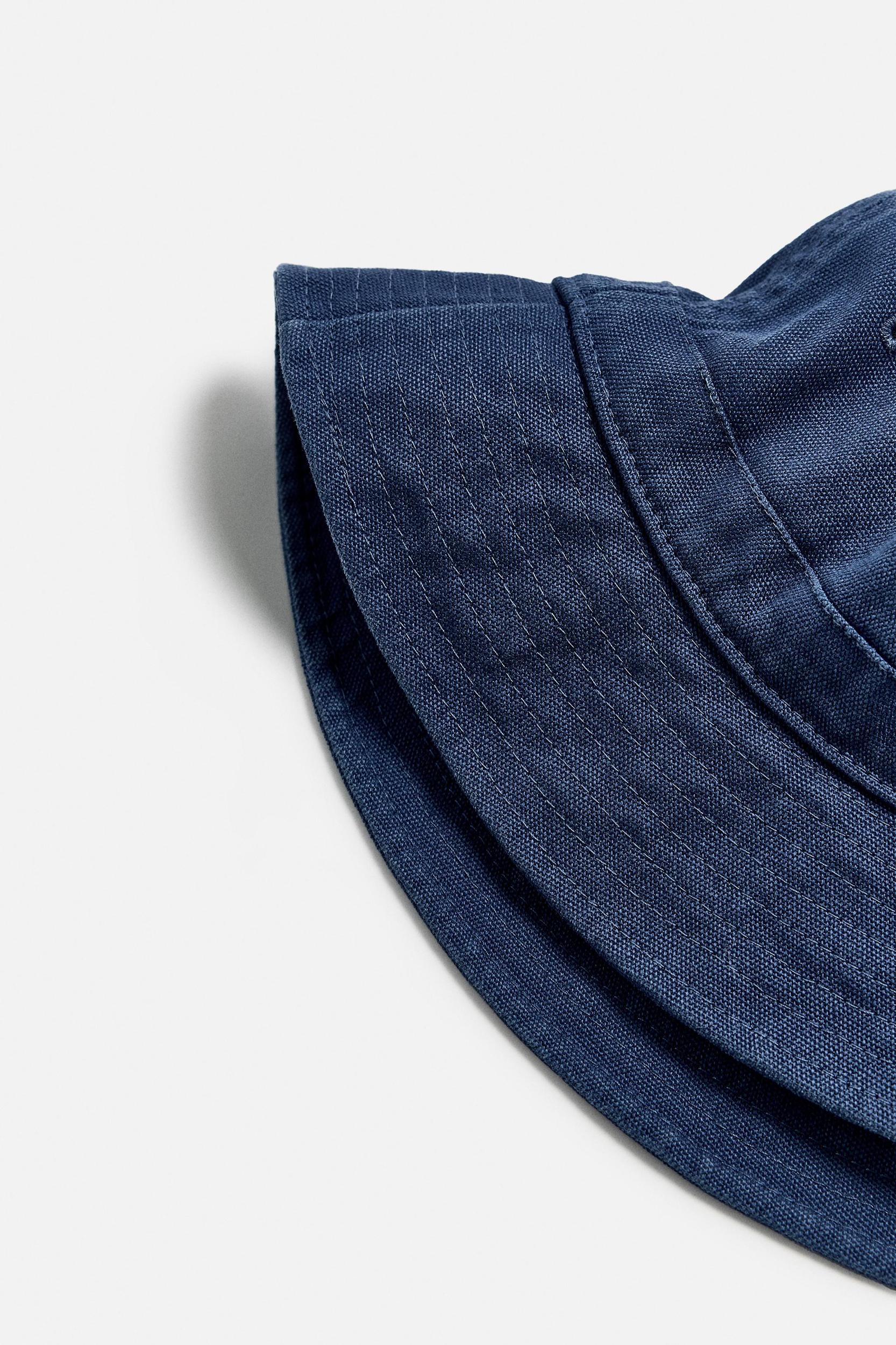 WASHED BUCKET HAT Product Image