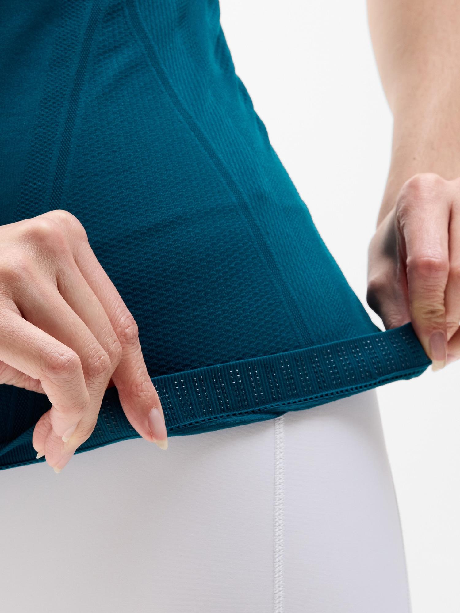 Momentum Seamless Tank Product Image