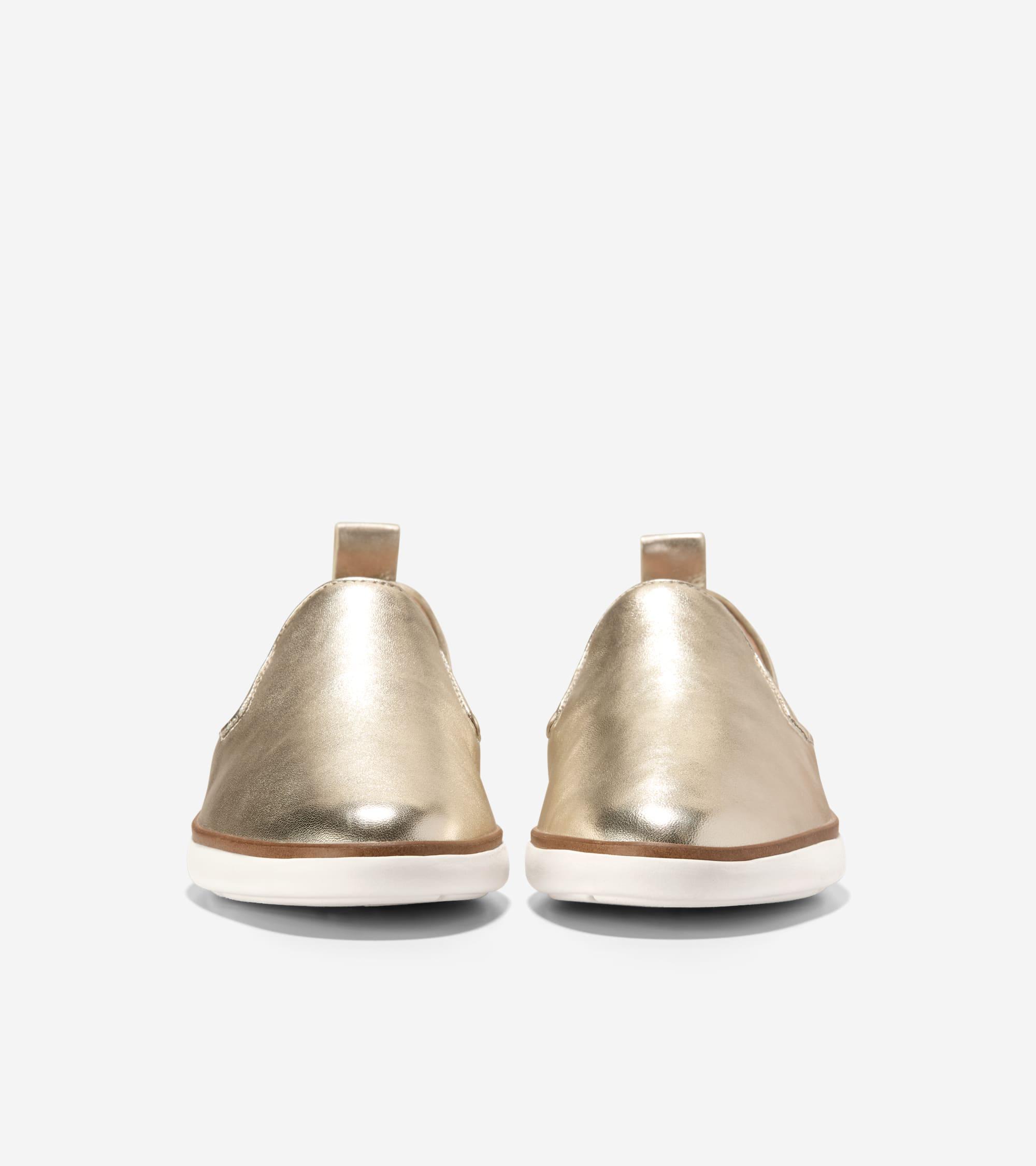 Essential Pouch Product Image