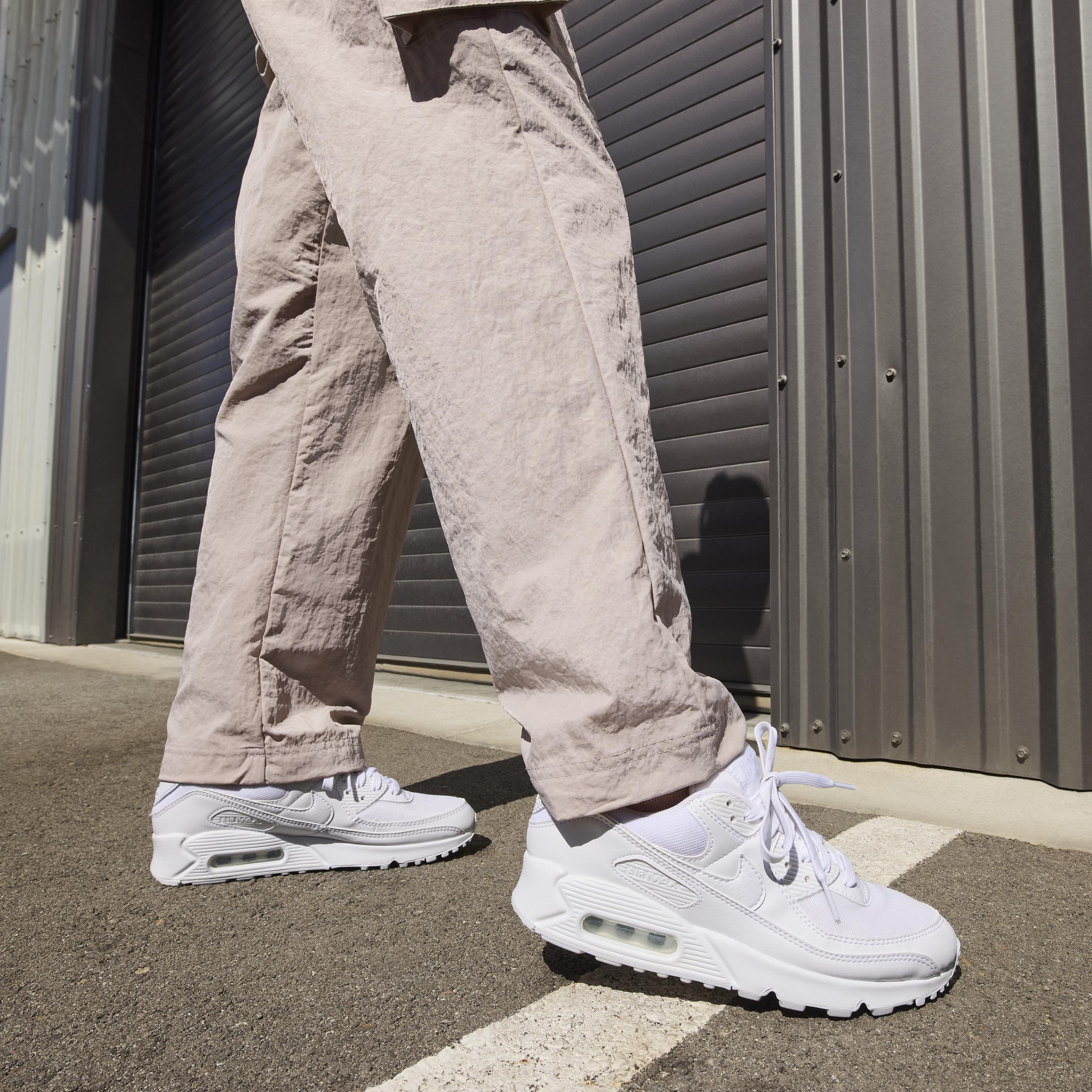 Nike Womens Air Max 90 Shoes | DH8010-100 Product Image