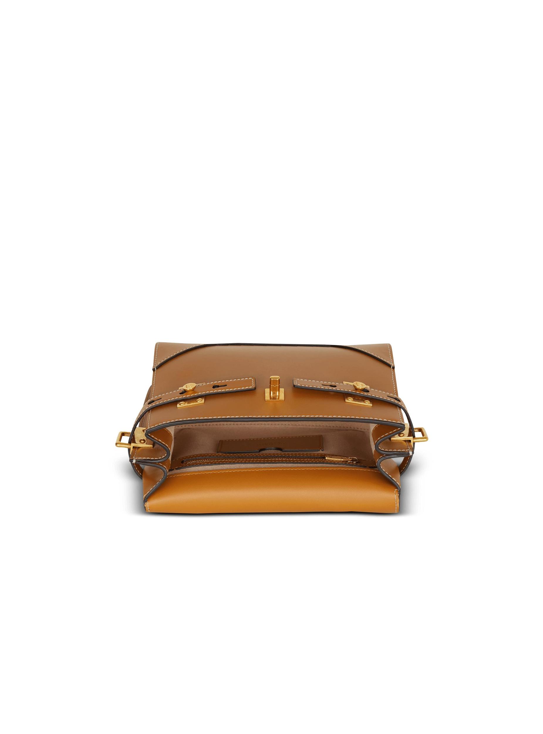 Smooth leather B-Buzz 23 bag Product Image