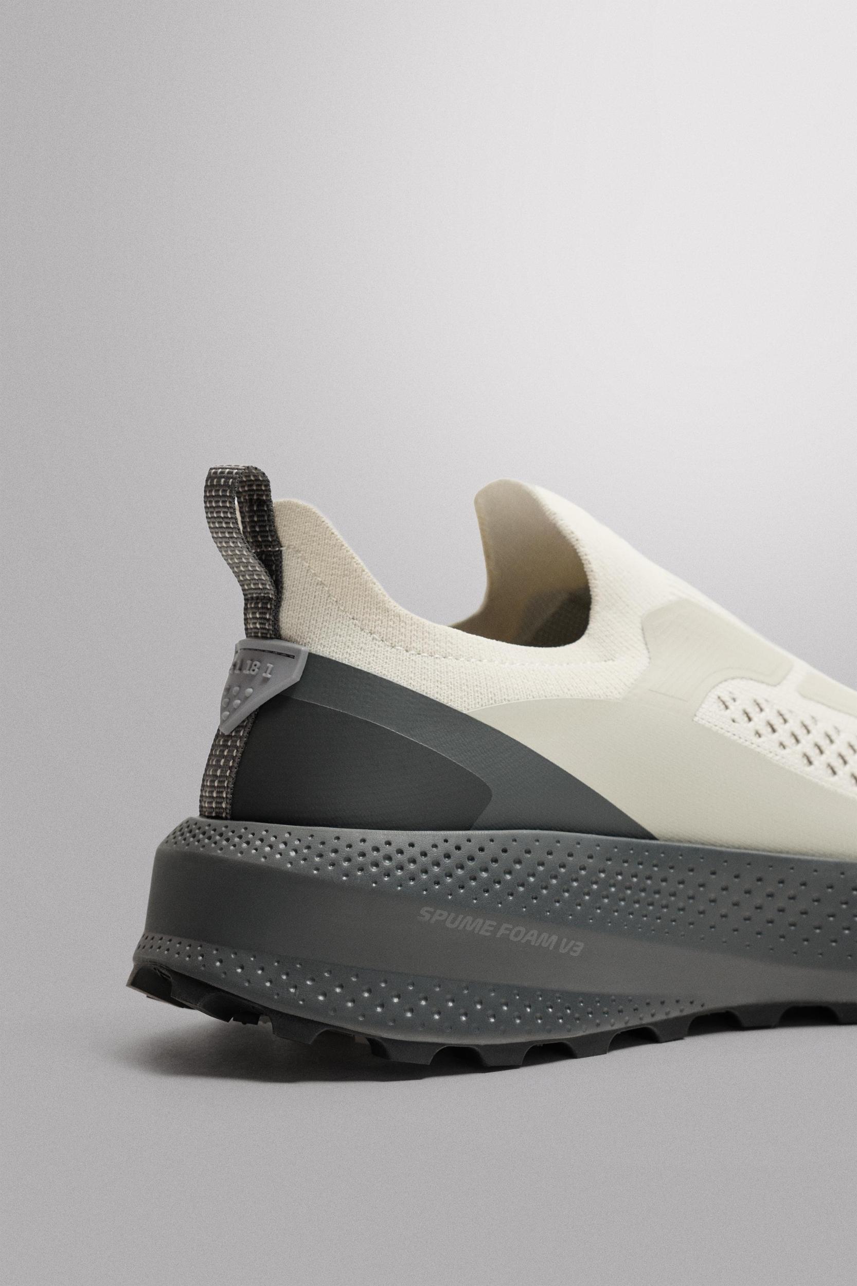 LACELESS SNEAKERS Product Image
