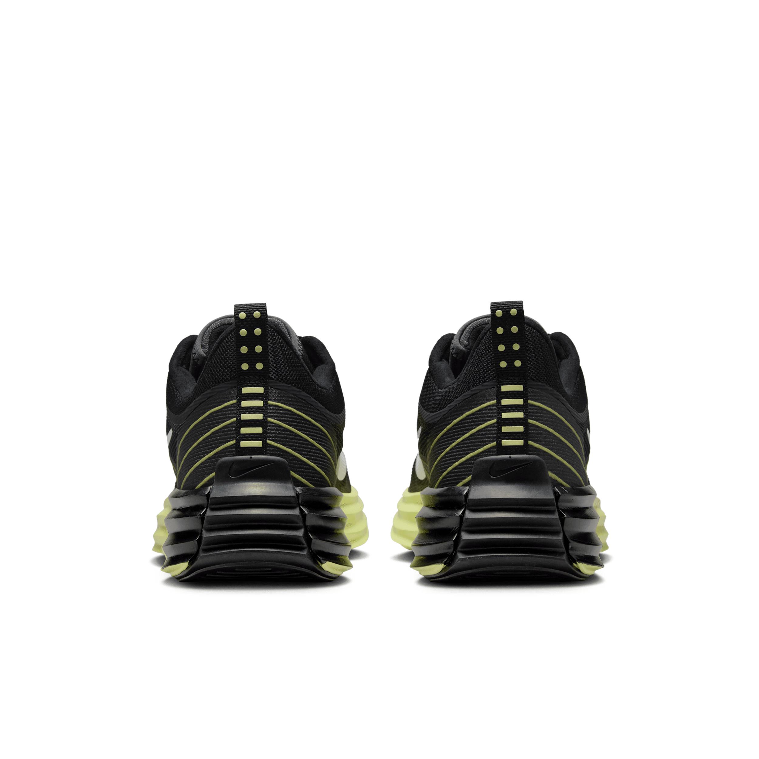 Nike Men's Lunar Roam Shoes Product Image