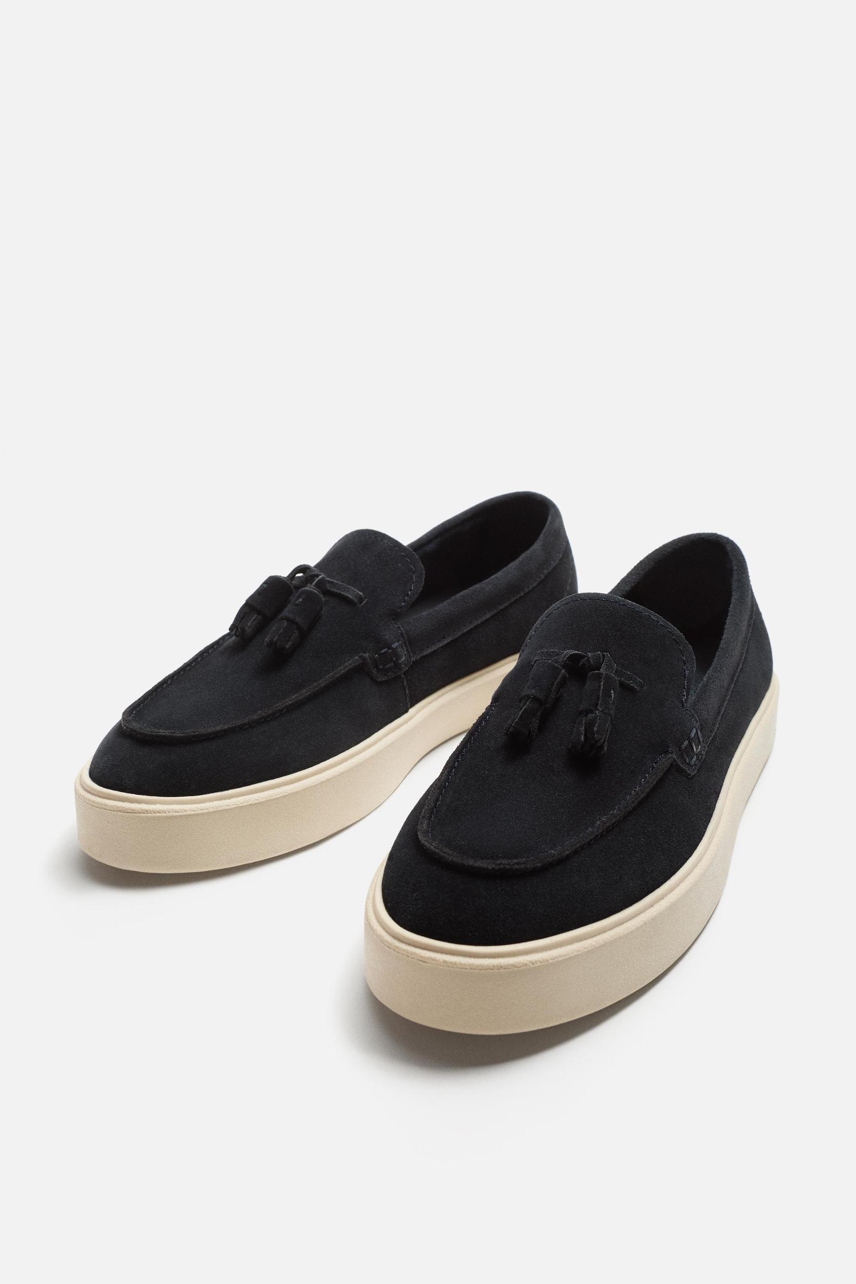 CASUAL TASSEL LEATHER LOAFERS Product Image