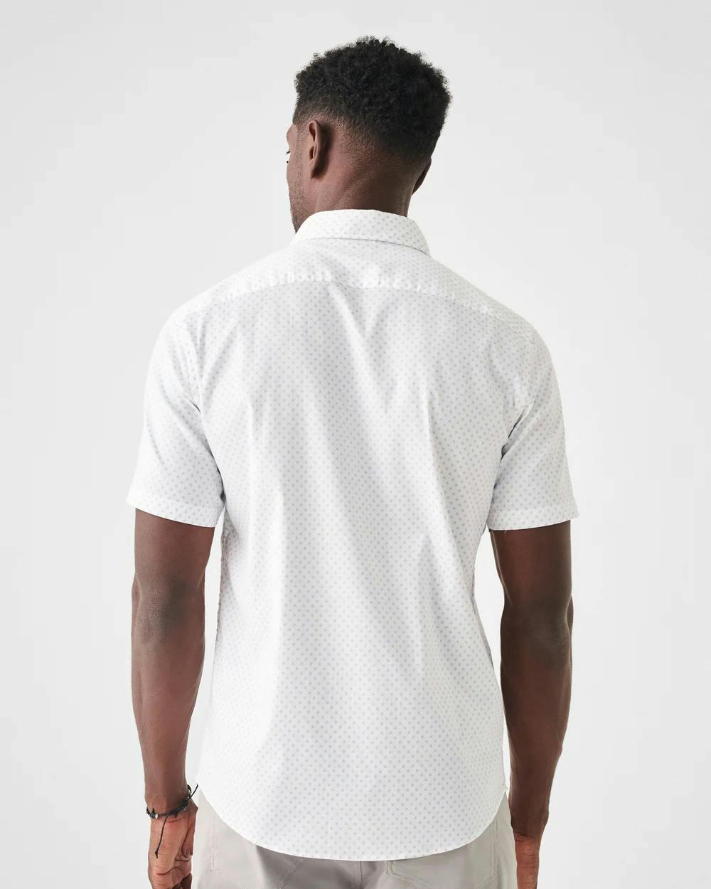 Movement Short Sleeve Shirt Product Image
