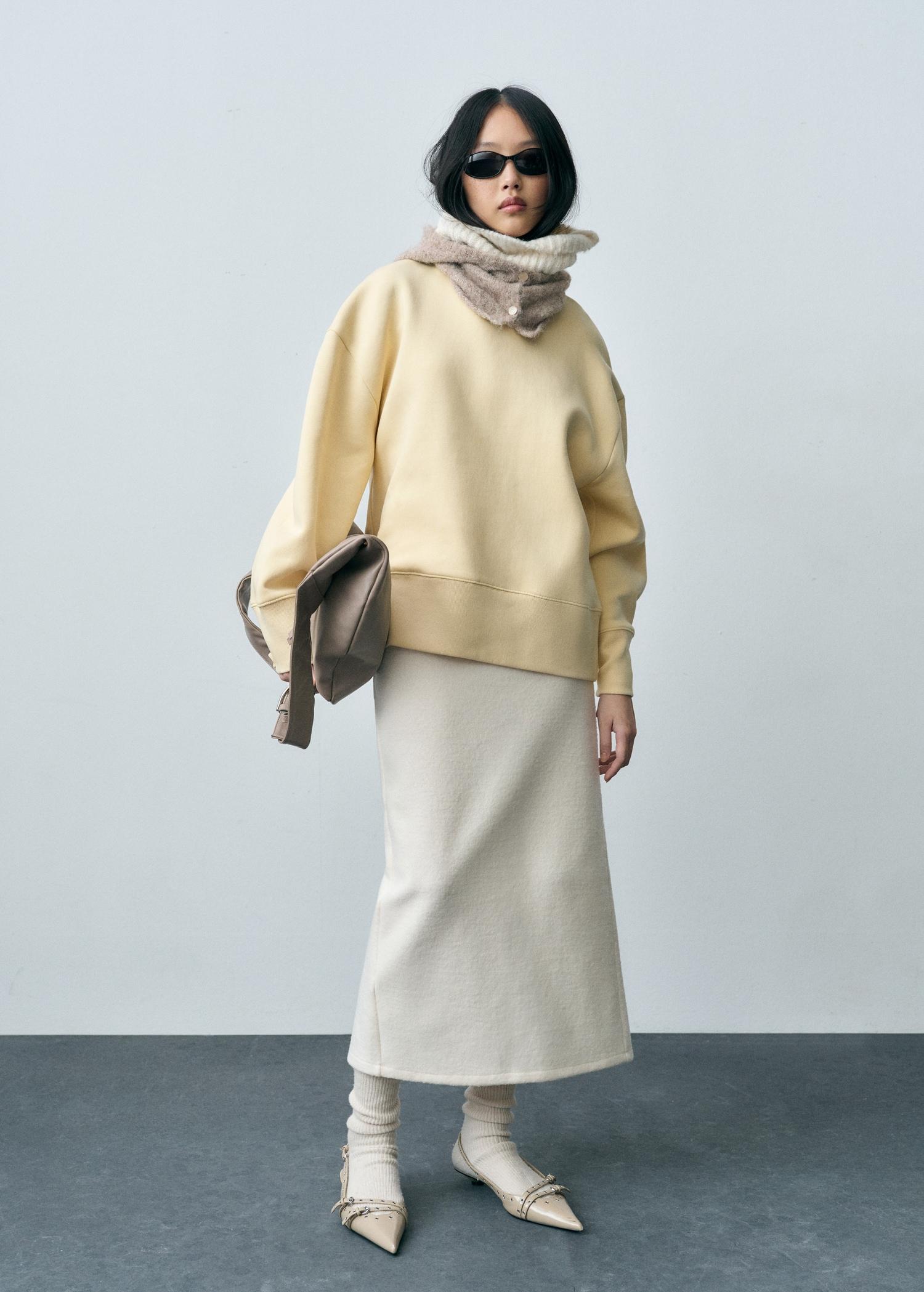 Oversize cotton sweatshirt - Women | MANGO USA Product Image