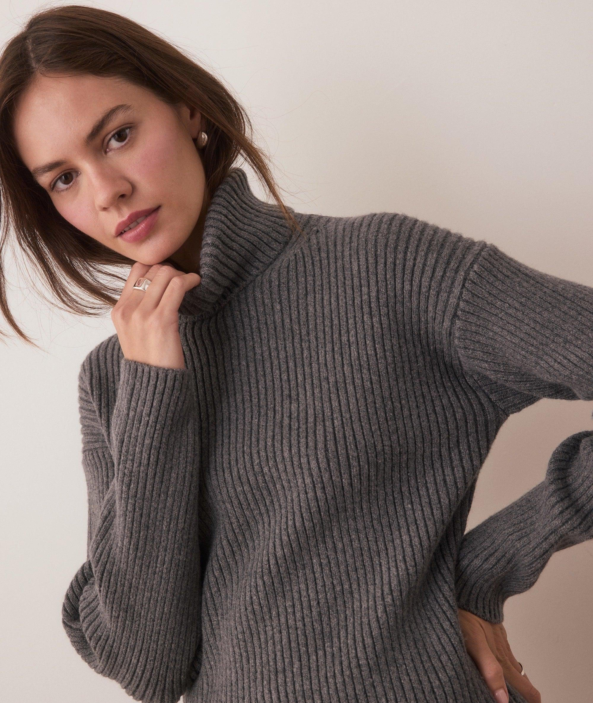 Isla Knit Turtleneck Product Image