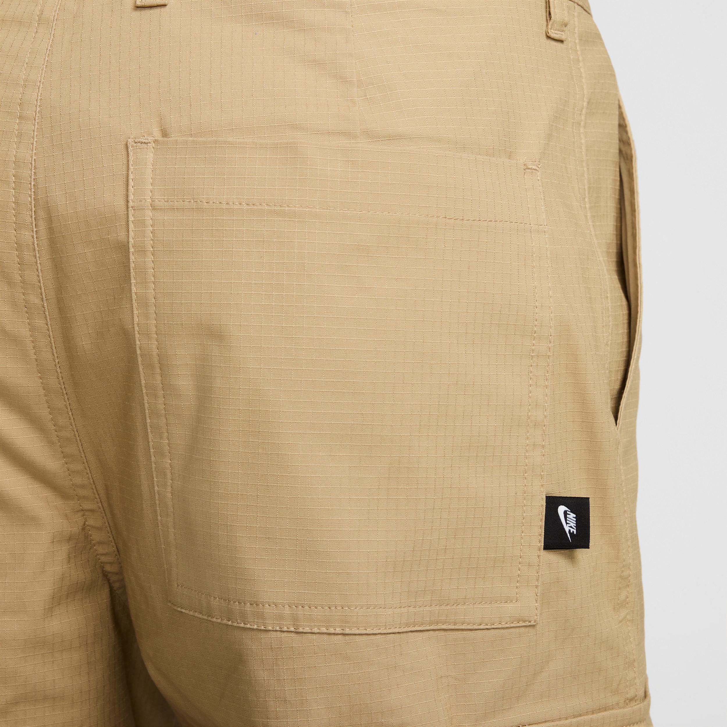 Nike Men's Club Cargo Pants Product Image