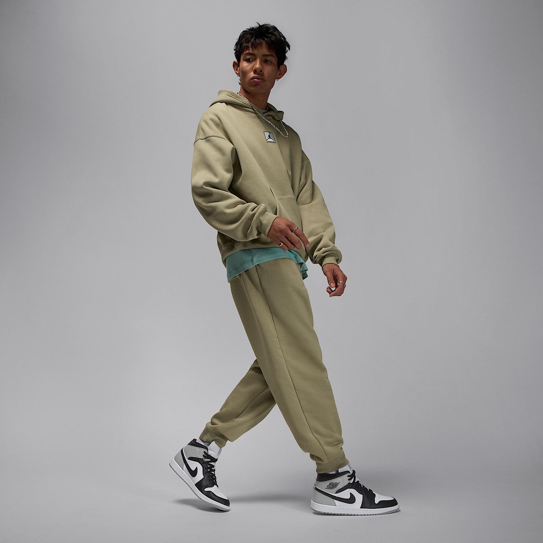 Men's Air Jordan 1 Mid Shoes Product Image