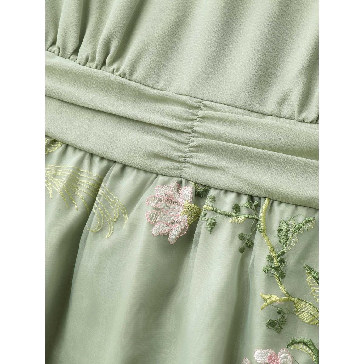 Plus Size Floral Print Spliced Pockets Maxi Dress Greenbean Women Formal V-neck Short sleeve Curvy BloomChic 14-16/1X Product Image