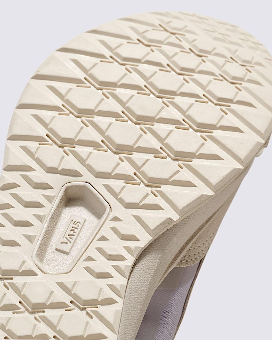 UltraRange 2.0 Shoe in Evening Haze Lavender / Beige| Vans US Product Image