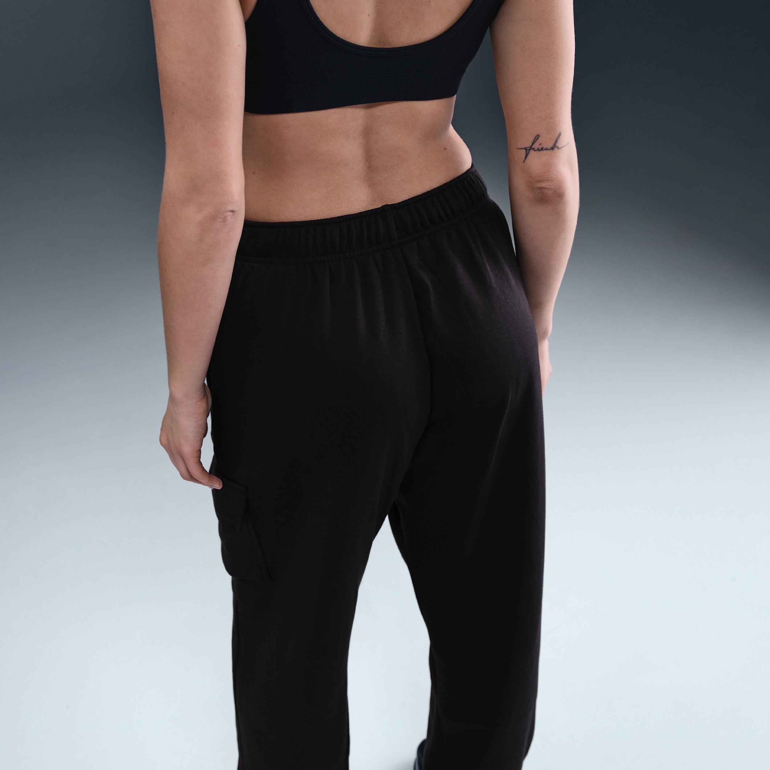 Womens Nike Sportswear Club Fleece Mid-Rise Oversized Cargo Sweatpants | DQ5196-010 Product Image