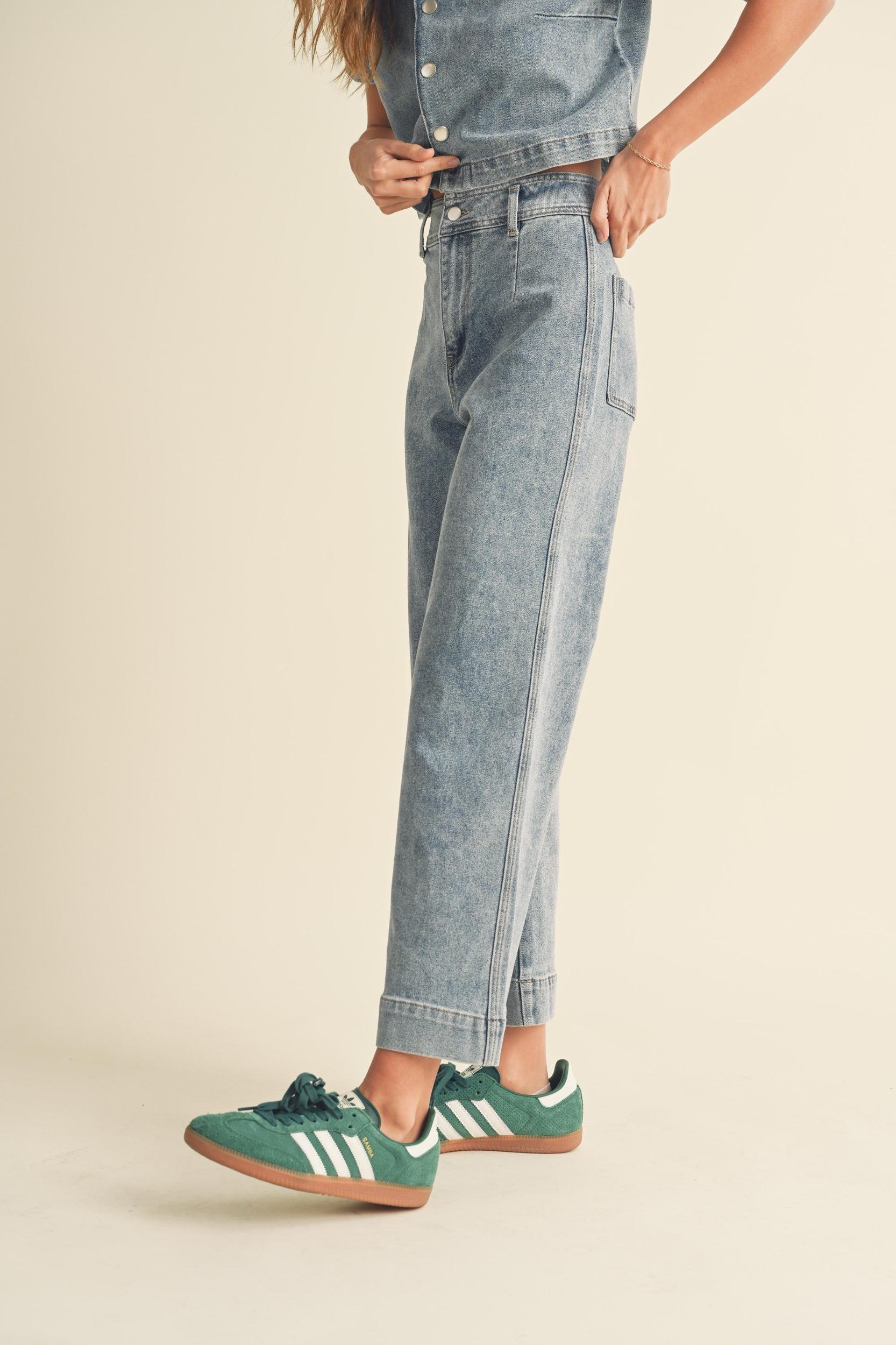 Washed Denim Crop Pants Product Image