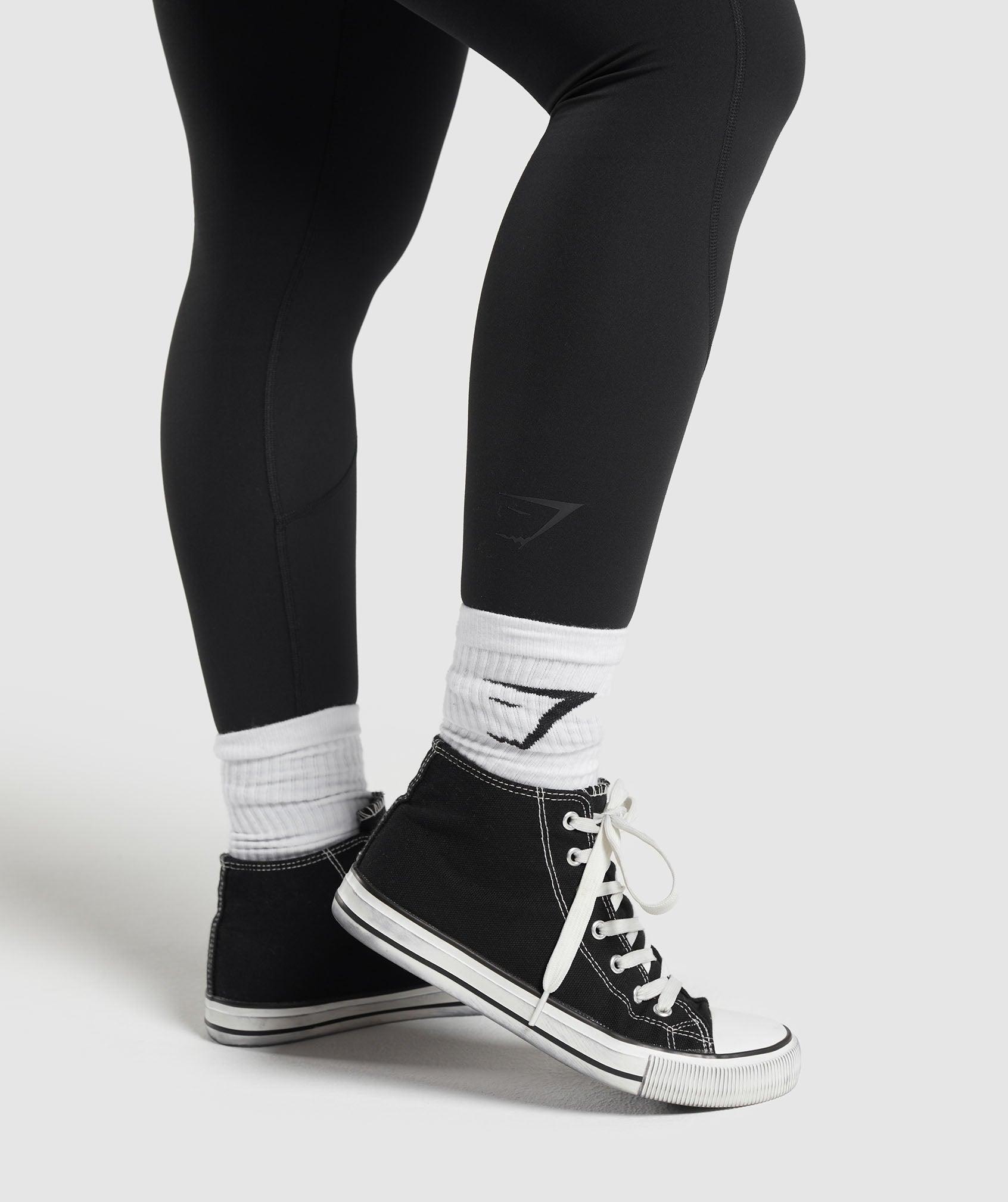 Lifting Dipped Waistband Leggings Product Image