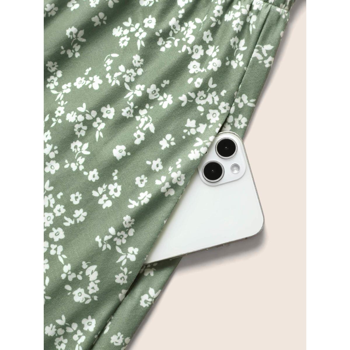 Plus Size Everywhere Dress - Ditsy Floral Wrap Pocket Dress Palemauve Women Elegant Belted V-neck Sleeveless Curvy BloomChic 22-24/3X Product Image