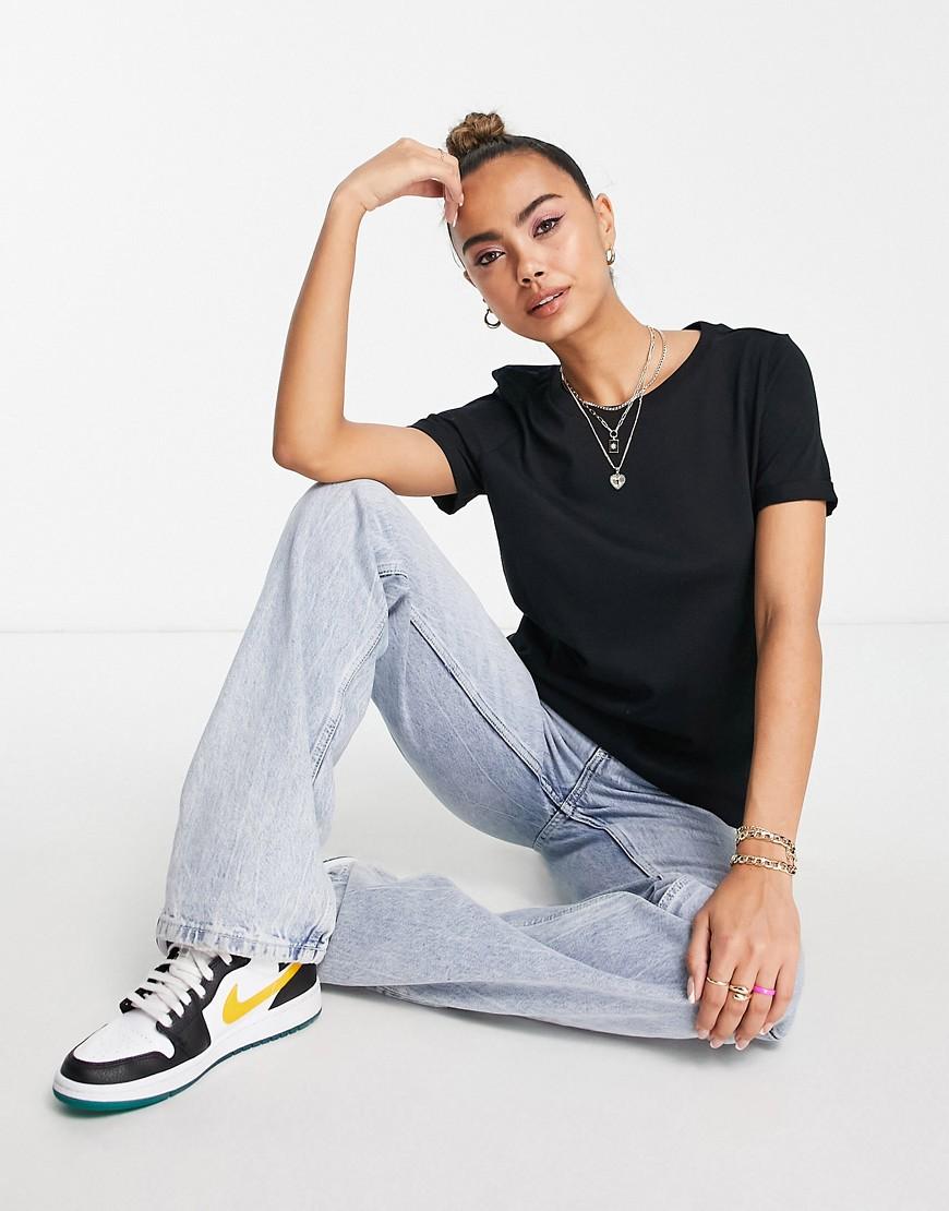 Vero Moda T-shirt Product Image