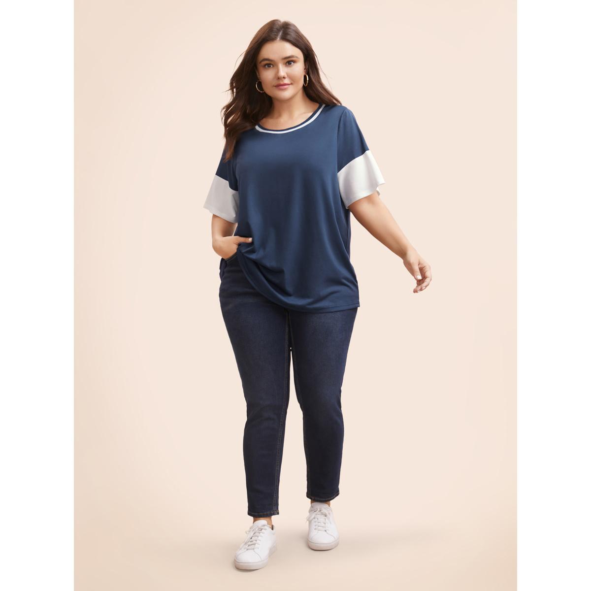 Plus Size Round Neck Contrast Patchwork T-shirt Indigo Women Casual Contrast Round Neck Everyday T-shirts BloomChic 30/6X Product Image