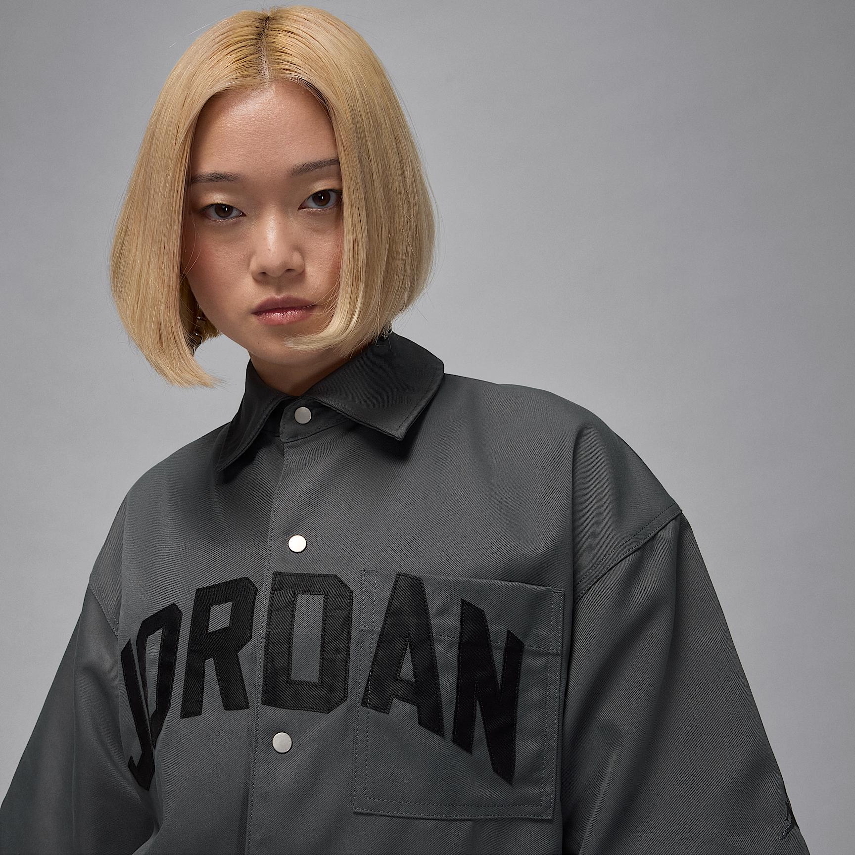 Womens Jordan Flight Woven Short-Sleeve Top | HQ9199-101 Product Image