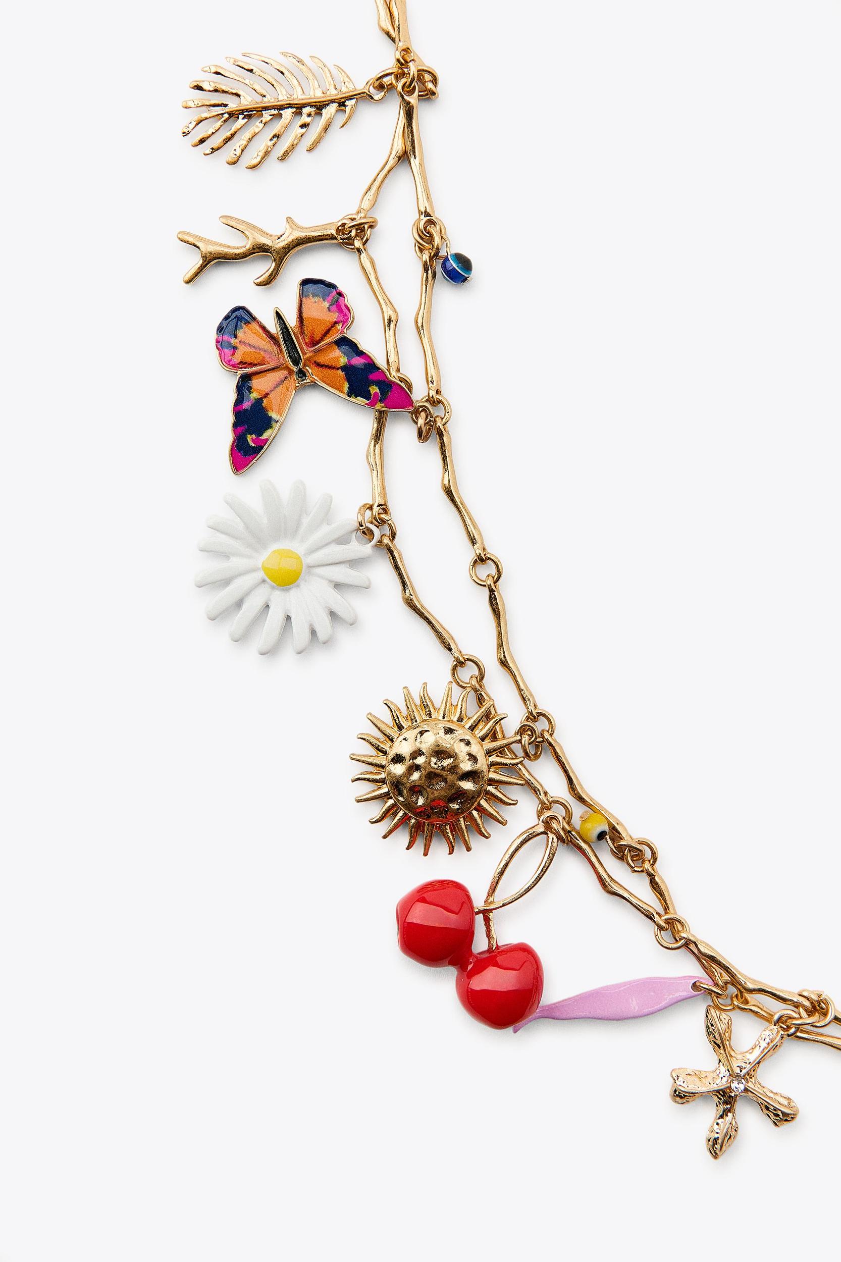 METAL CHARM BELT Product Image